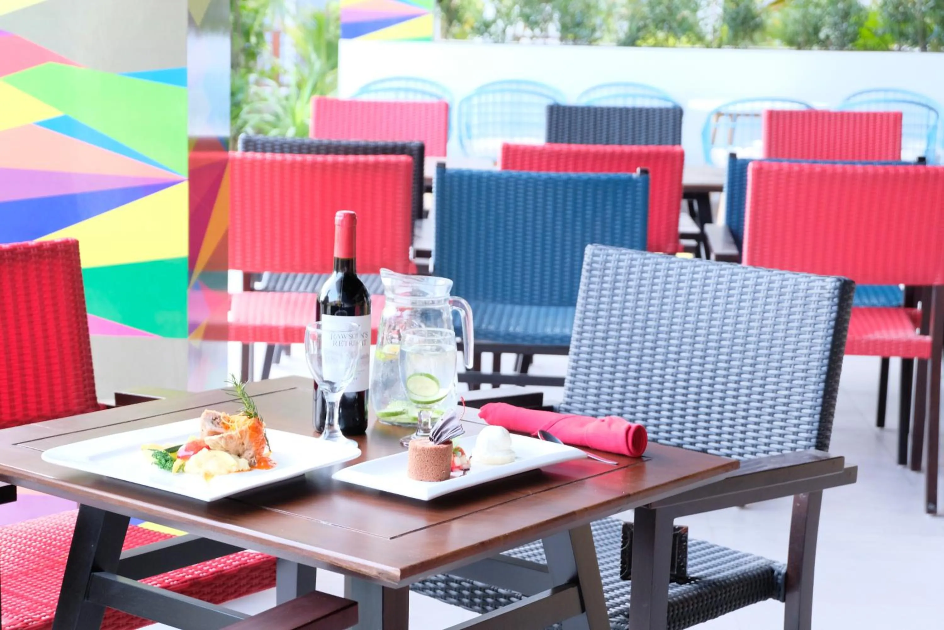 Restaurant/places to eat in Kuta Beach Club Hotel