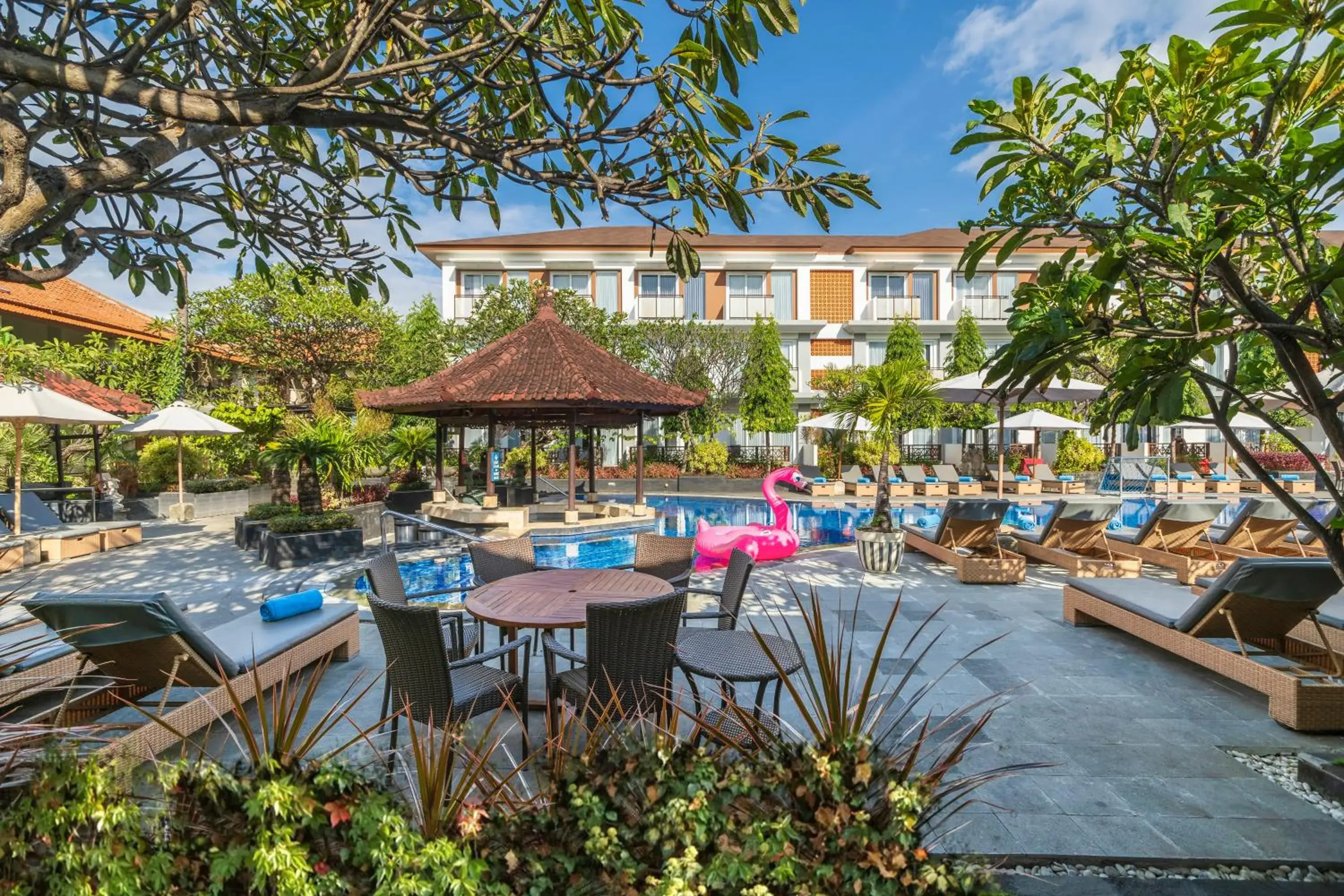 Lounge or bar, Property Building in SOL by Meliá Kuta Bali