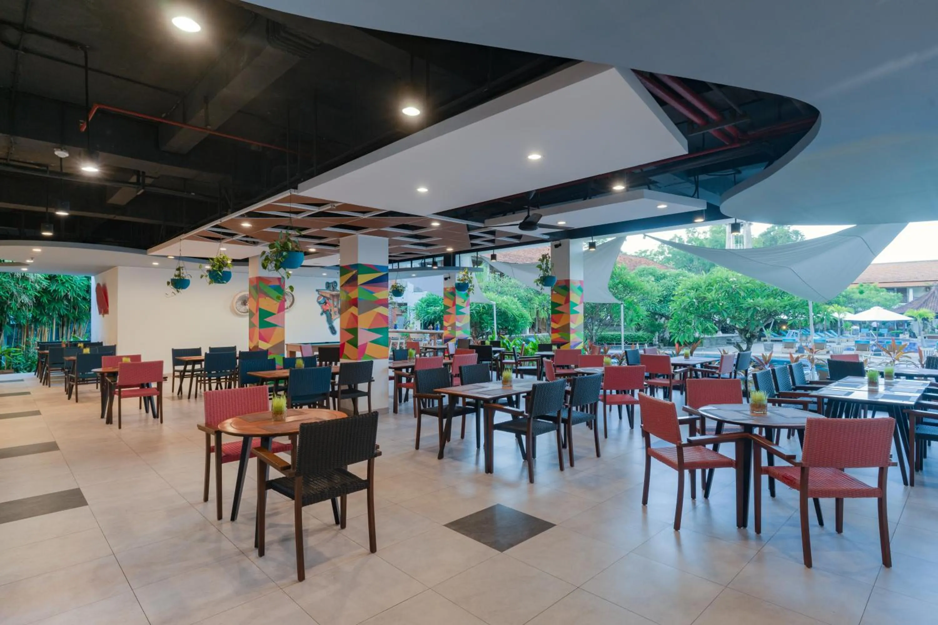 Restaurant/places to eat in Kuta Beach Club Hotel