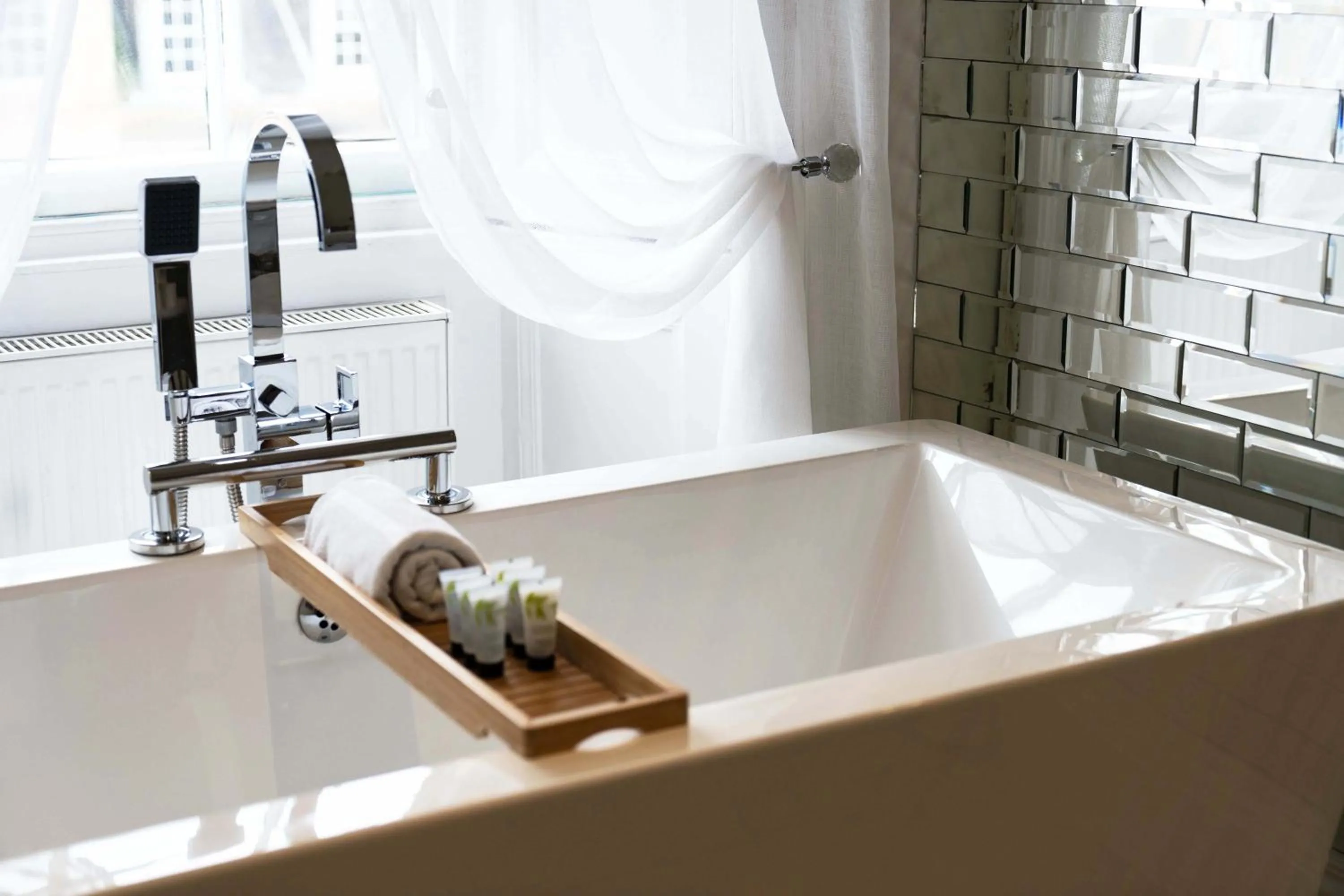 Bathroom in Hanover 71 Suites