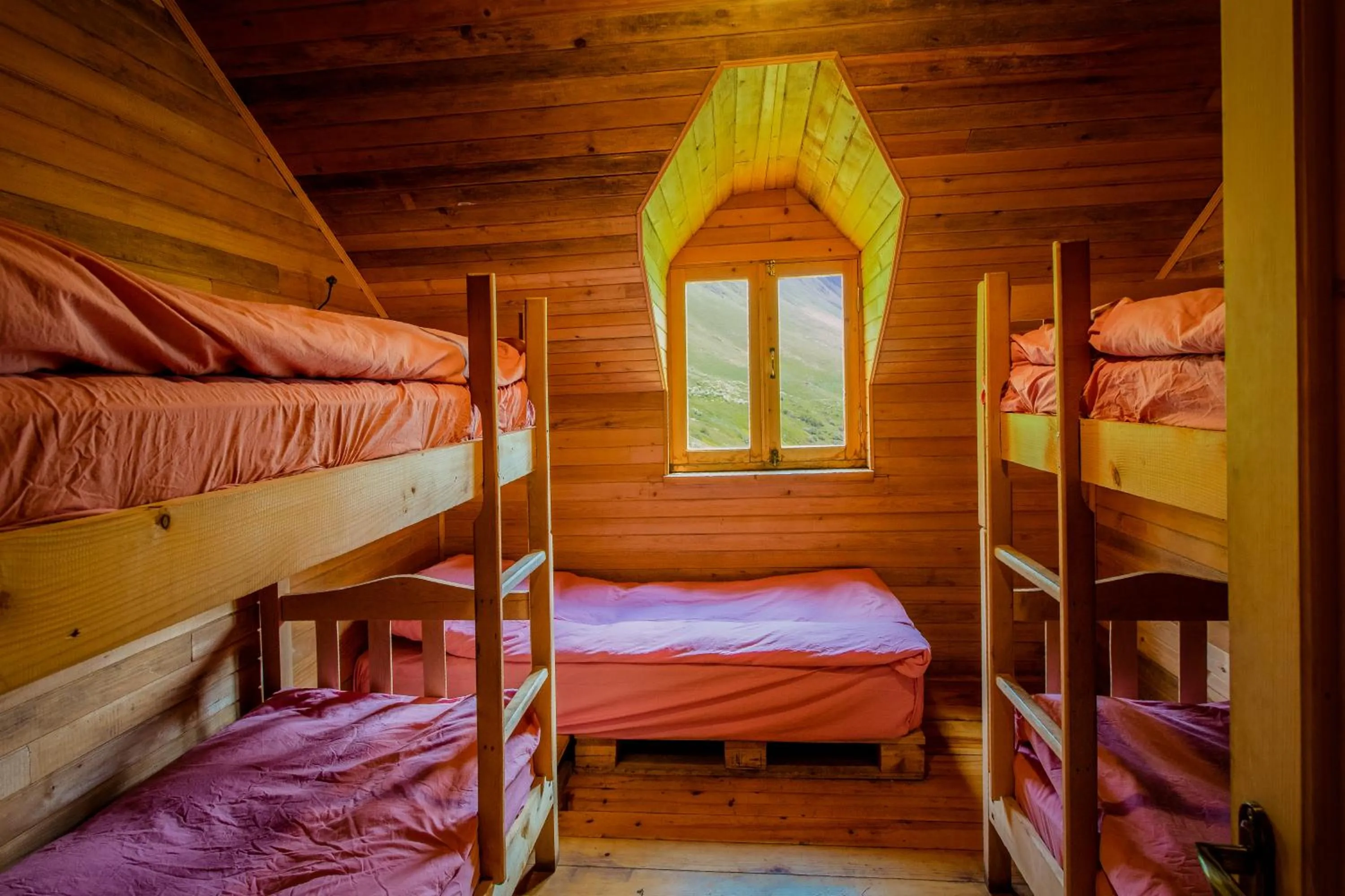 Economy Quadruple Room with Shared Bathroom in Fifth Season