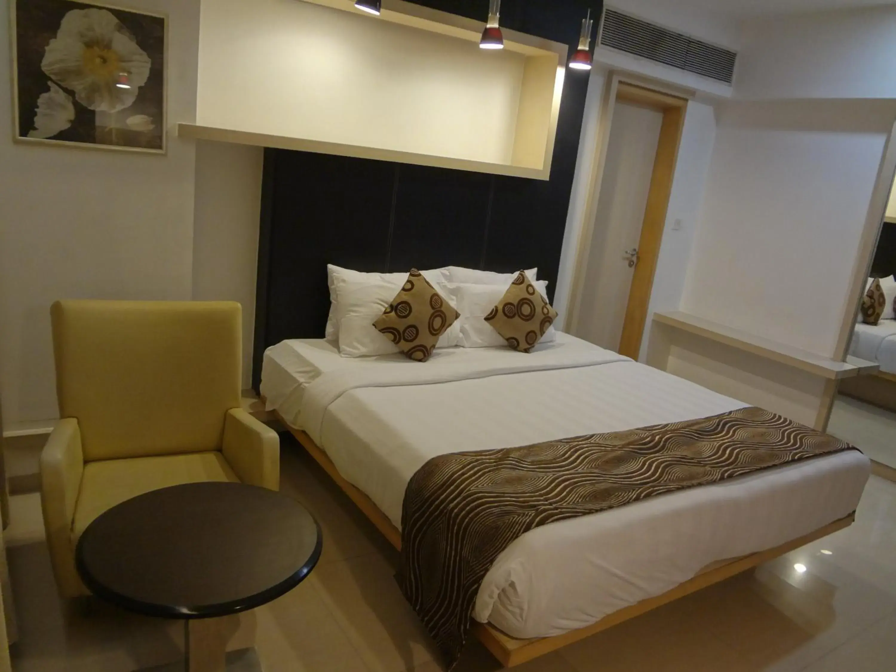 Bed in The Oriental Residency Bed in The Oriental Residency