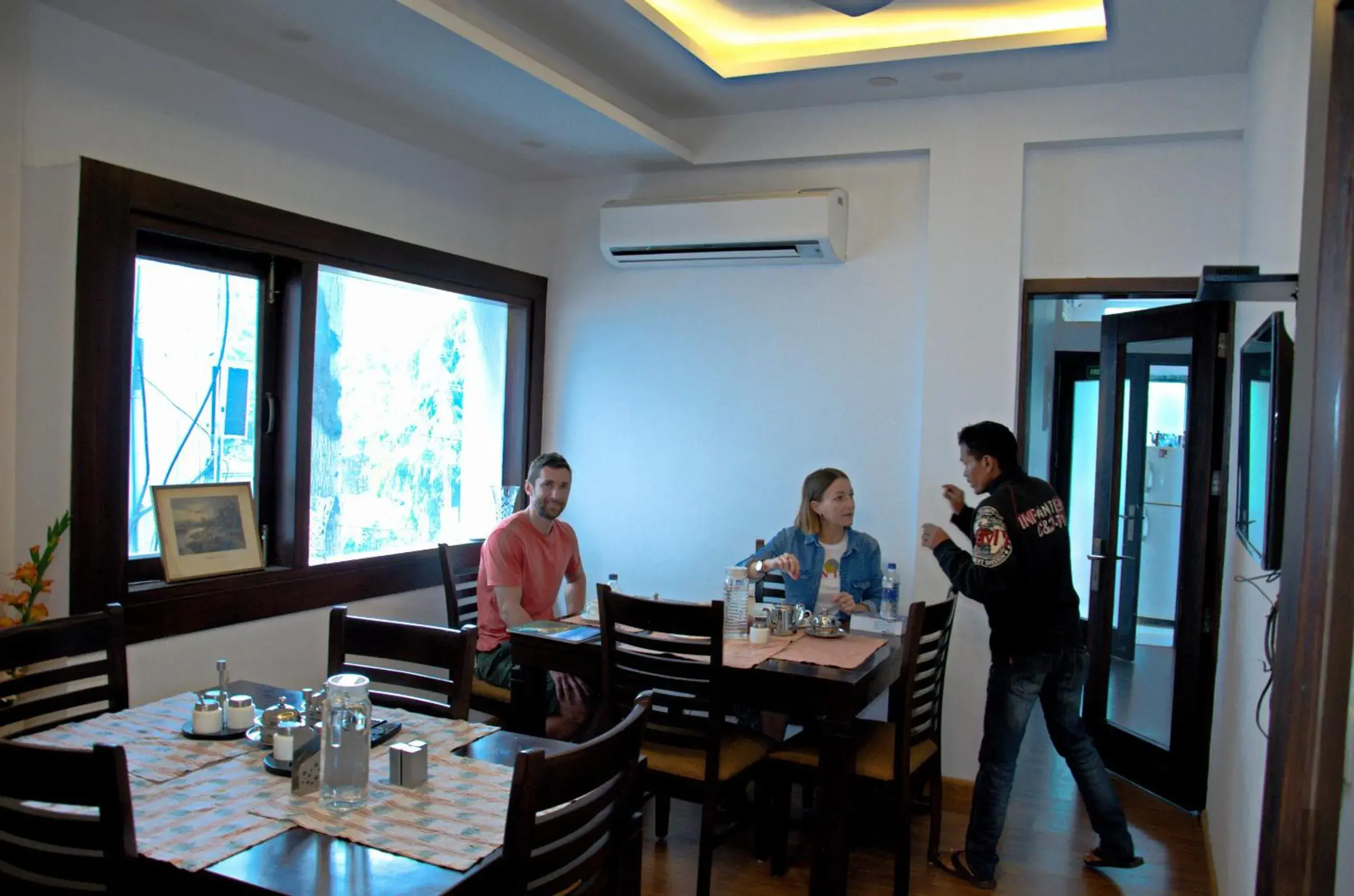 Restaurant/places to eat in Orania B & B by Atsar Restaurant/places to eat in Orania B & B by Atsar