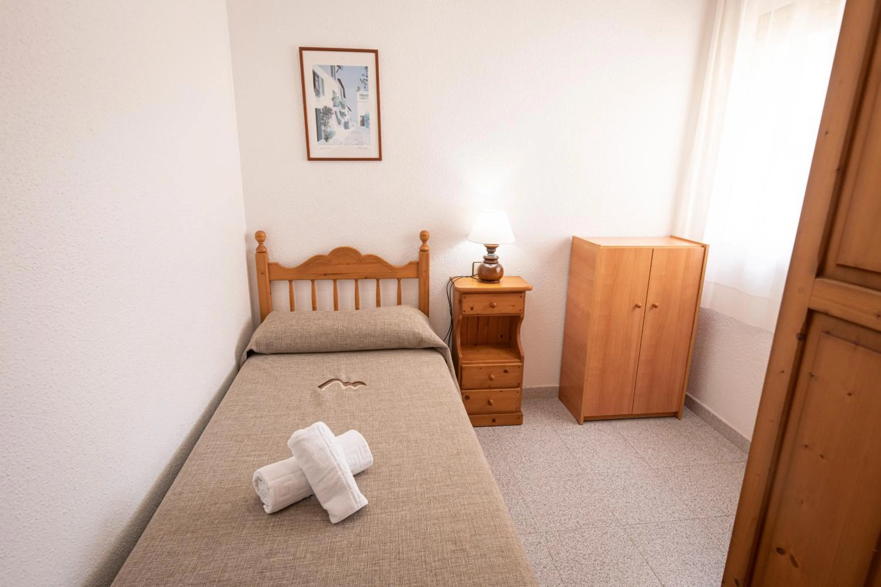 Photo of the whole room, Bed in Destinos De Sol Los Alcazares - Montepío Minería