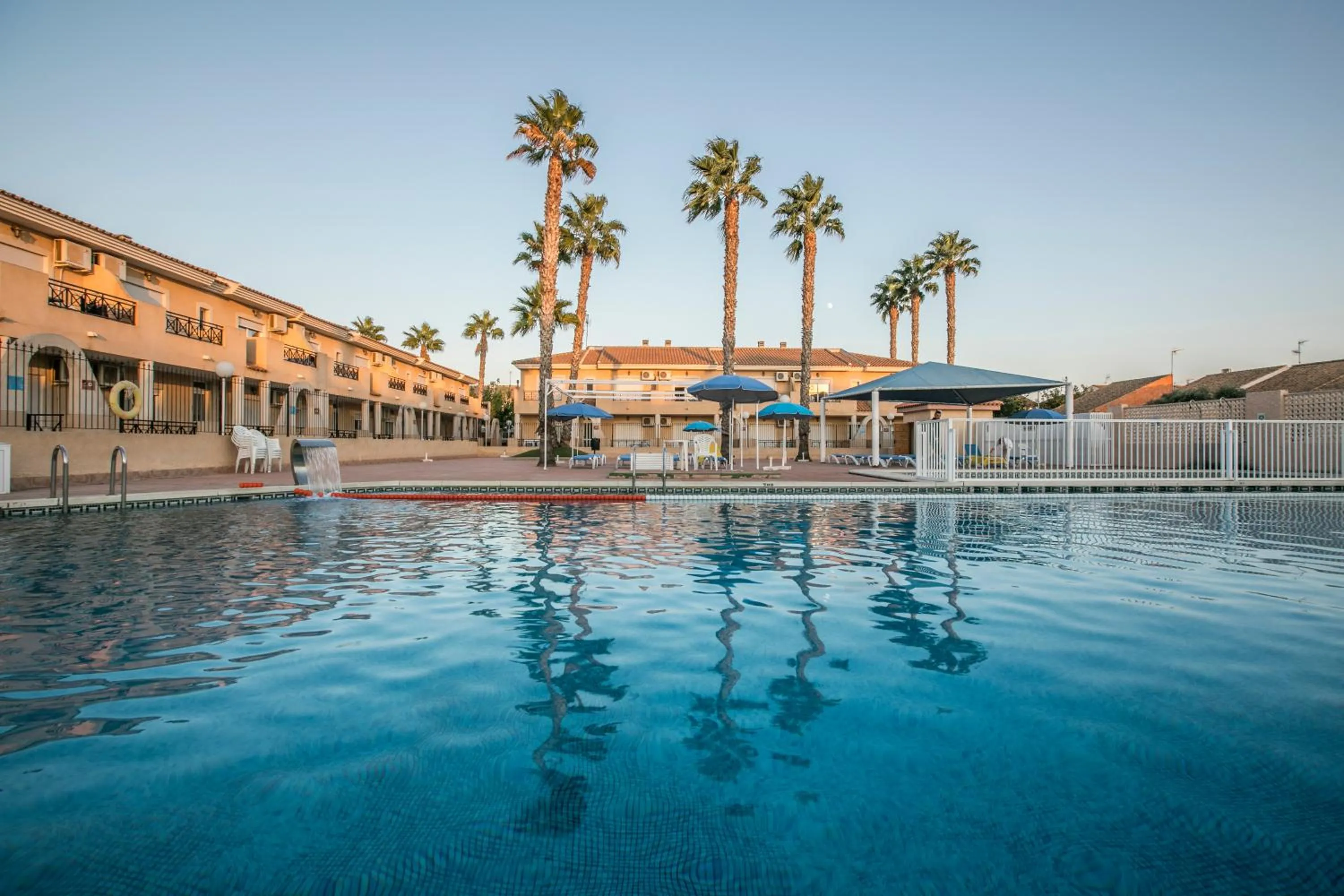 Swimming pool in Destinos De Sol Los Alcazares - Montepío Minería
