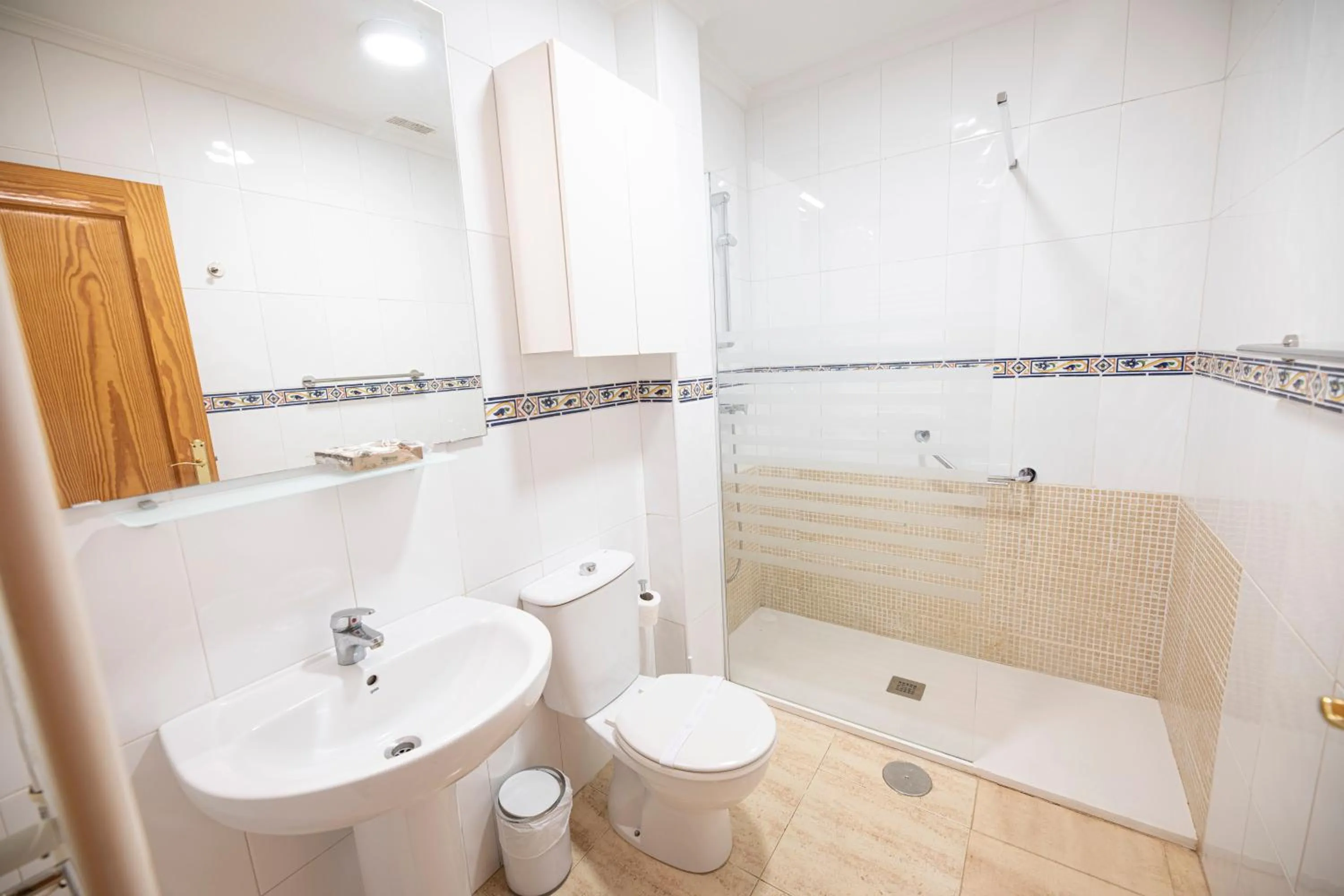 Bathroom in Destinos De Sol Los Alcazares - Montepío Minería