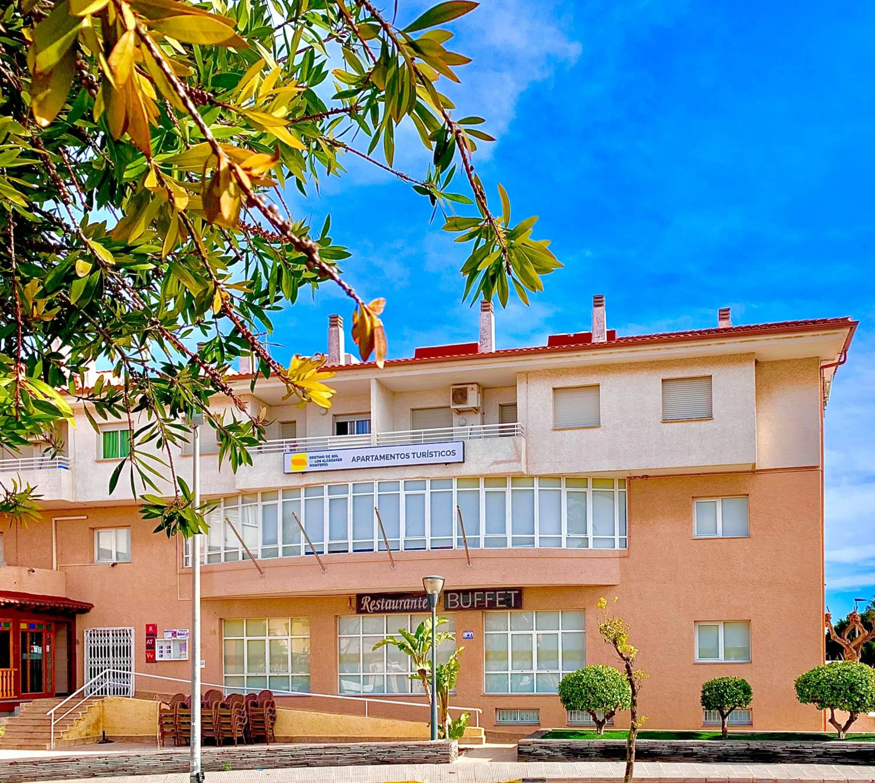 Property building in Destinos De Sol Los Alcazares - Montepío Minería