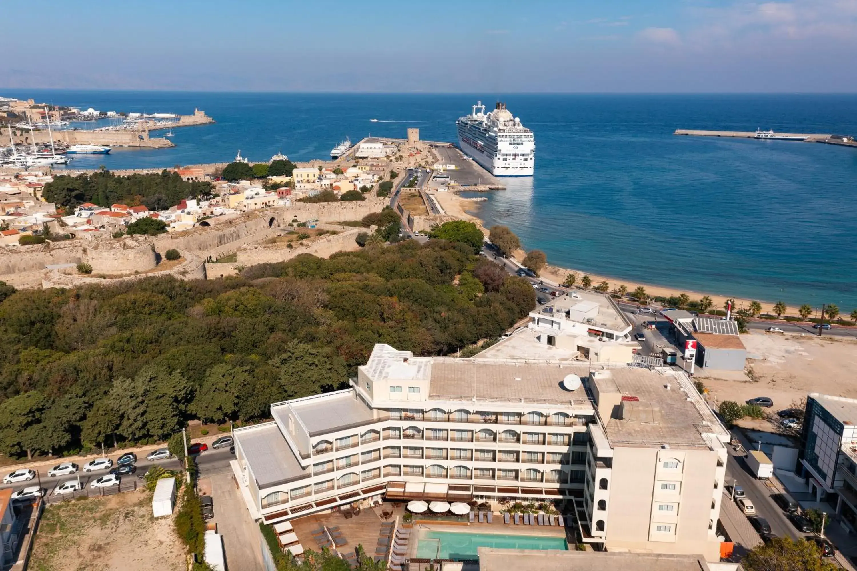 Property building in Athineon Hotel Property building in Athineon Hotel