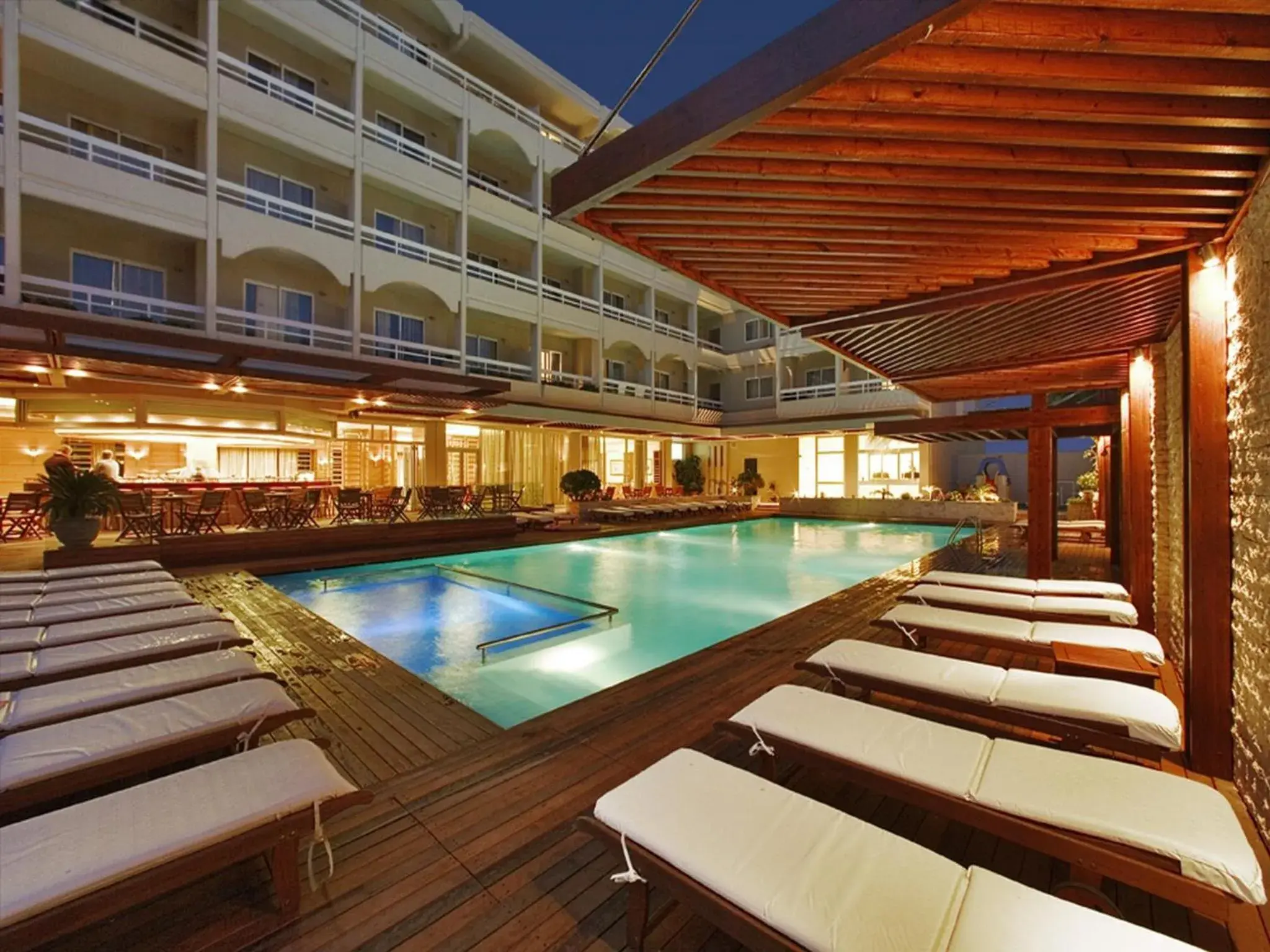 Facade/entrance in Athineon Hotel Facade/entrance in Athineon Hotel