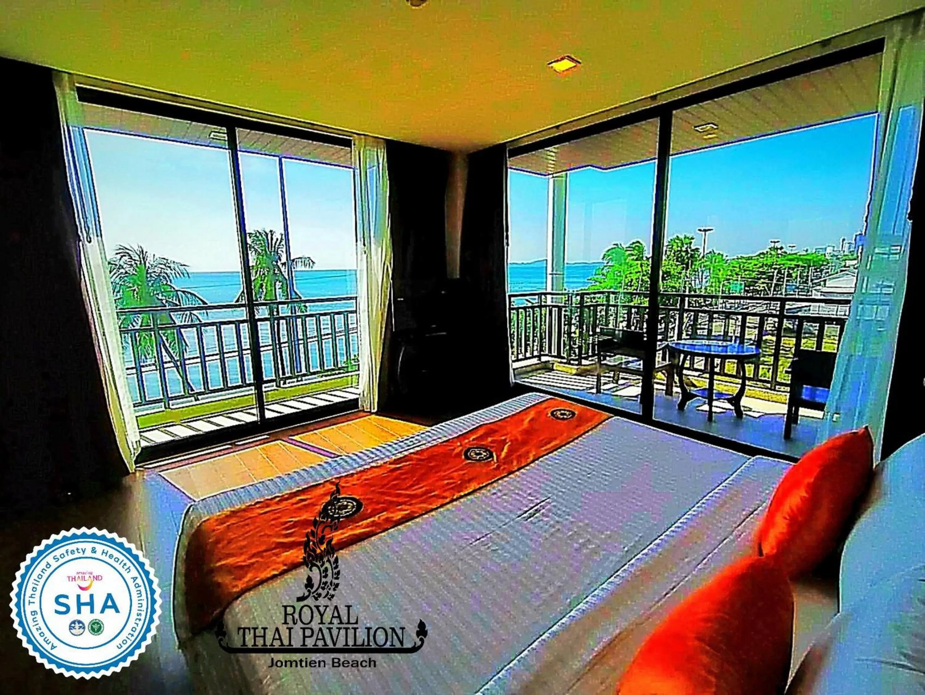 Bed in Royal Thai Pavilion Jomtien Hotel