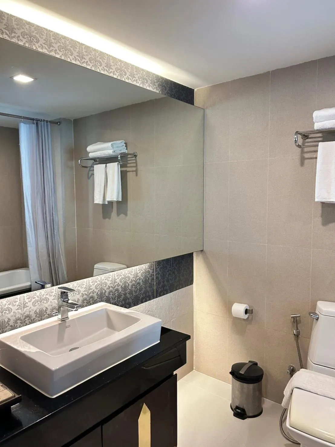 Royal Thai Pavilion Jomtien Hotel