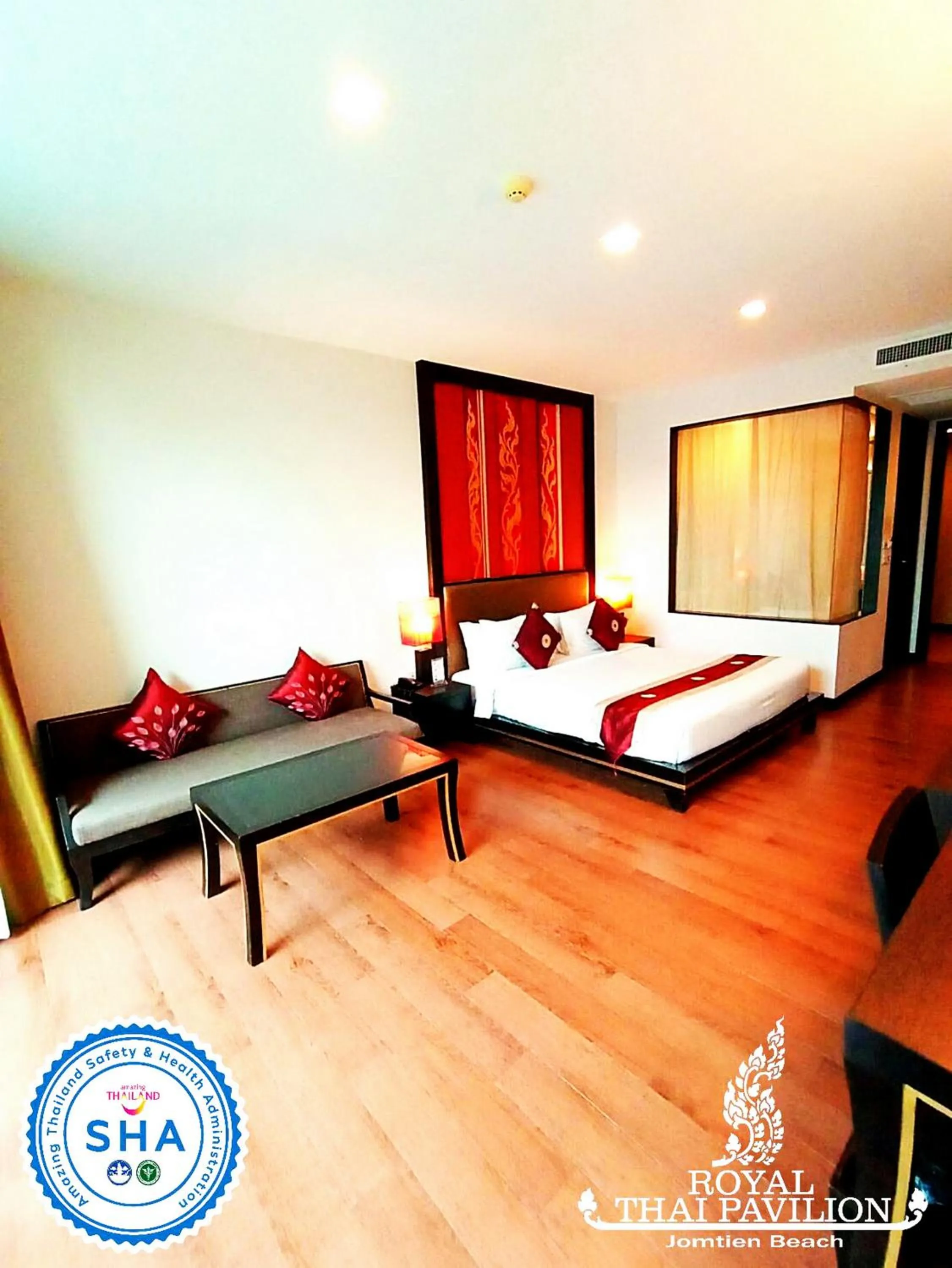 Bed in Royal Thai Pavilion Jomtien Hotel