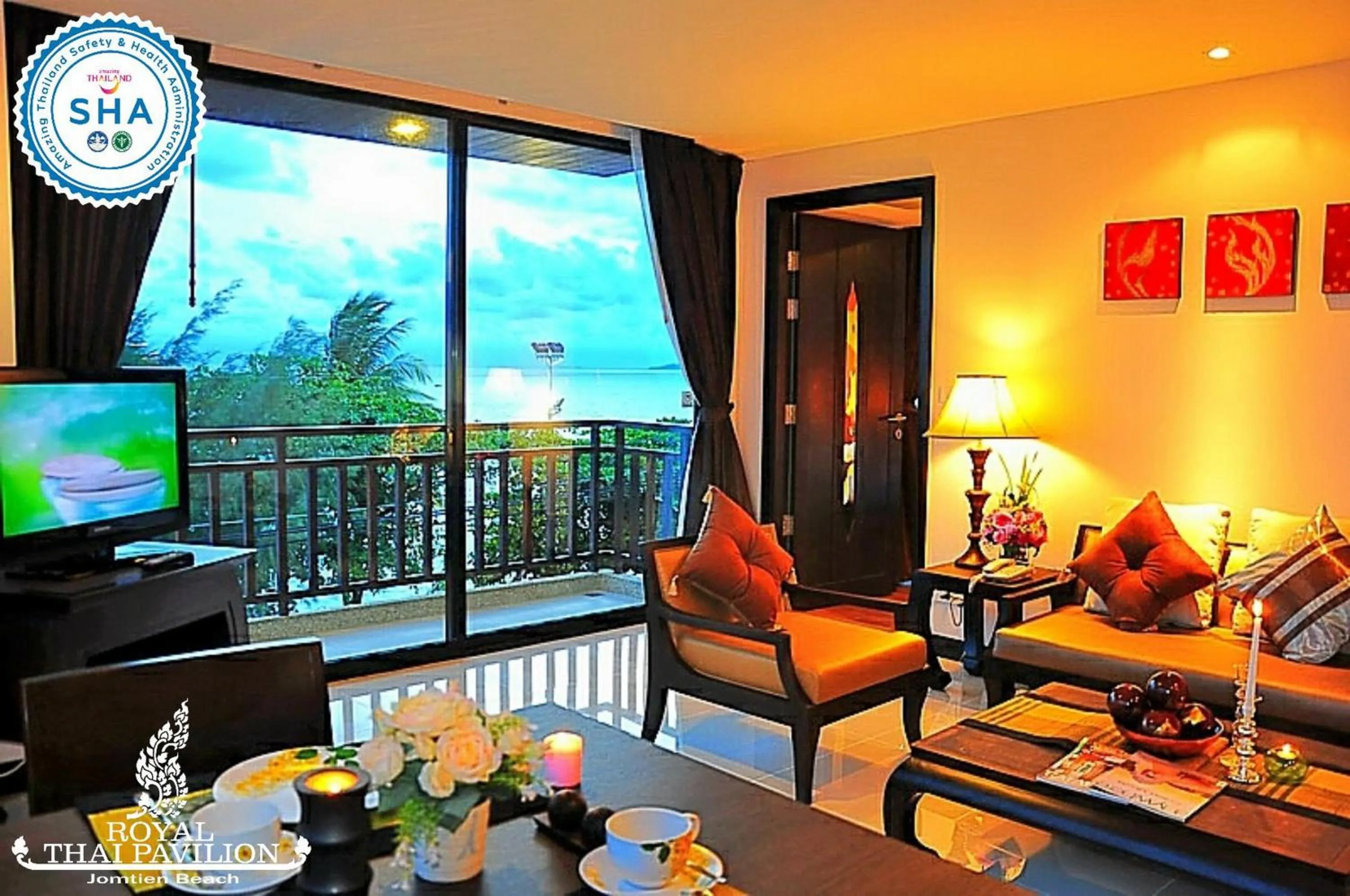 Balcony/Terrace in Royal Thai Pavilion Jomtien Hotel