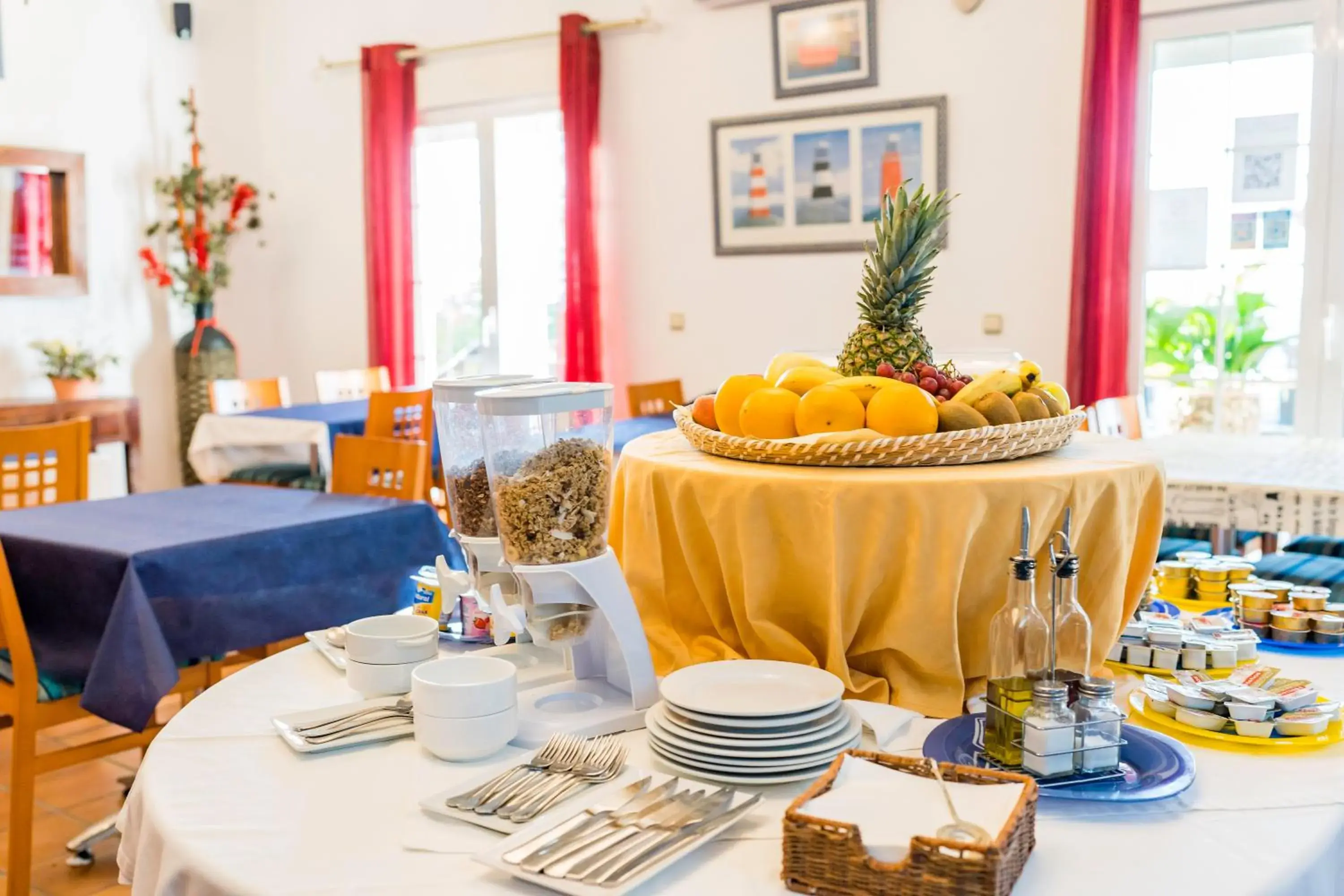 Buffet breakfast in Complejo Los Veneros Buffet breakfast in Complejo Los Veneros