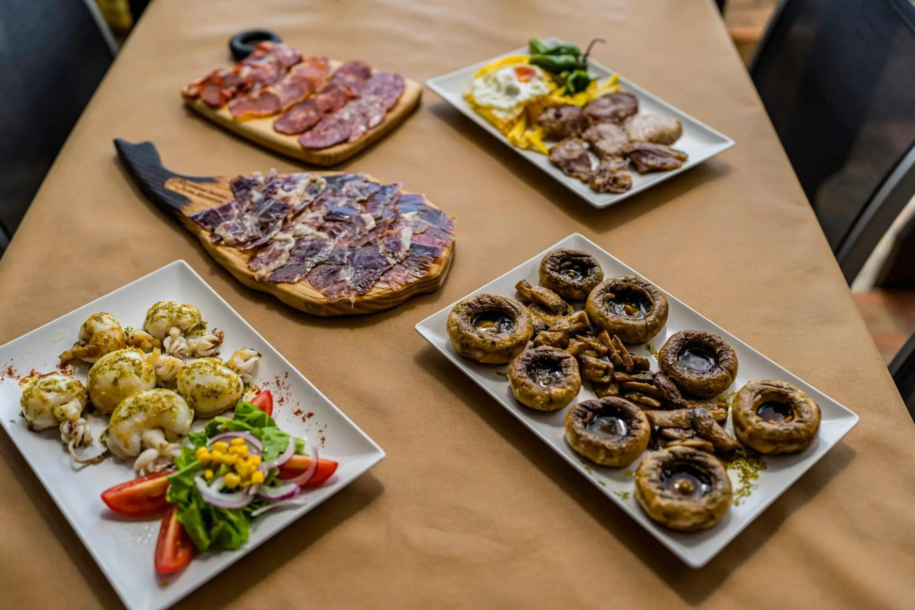 Restaurant/places to eat in Complejo Los Veneros Restaurant/places to eat in Complejo Los Veneros