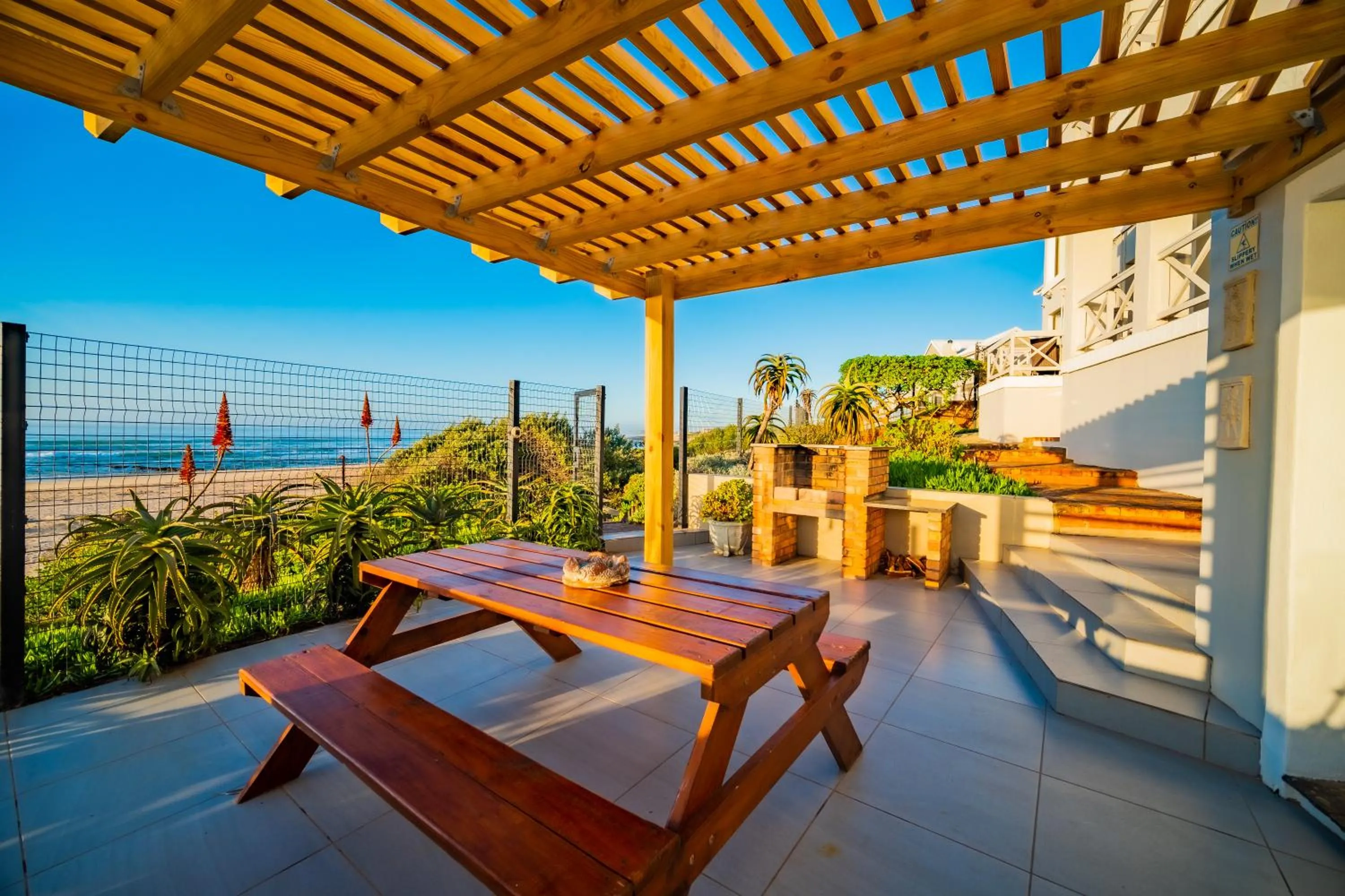 BBQ facilities in On the Beach Guesthouse Jeffreys Bay