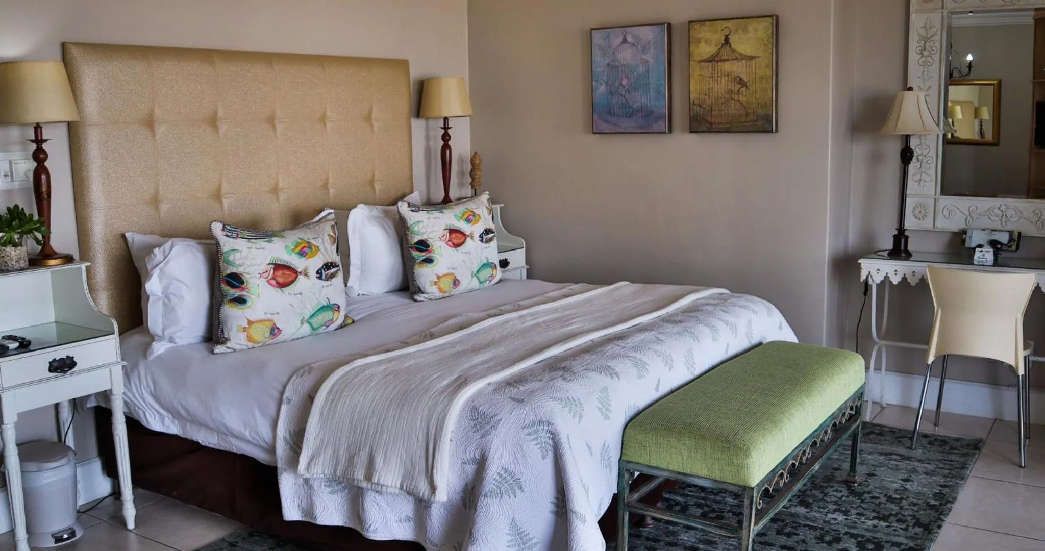 Bed in On the Beach Guesthouse Jeffreys Bay