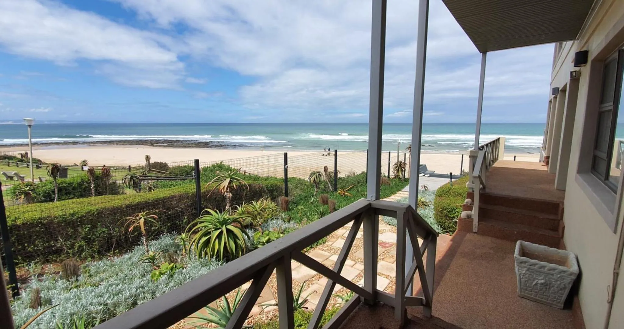Balcony/Terrace in On the Beach Guesthouse Jeffreys Bay