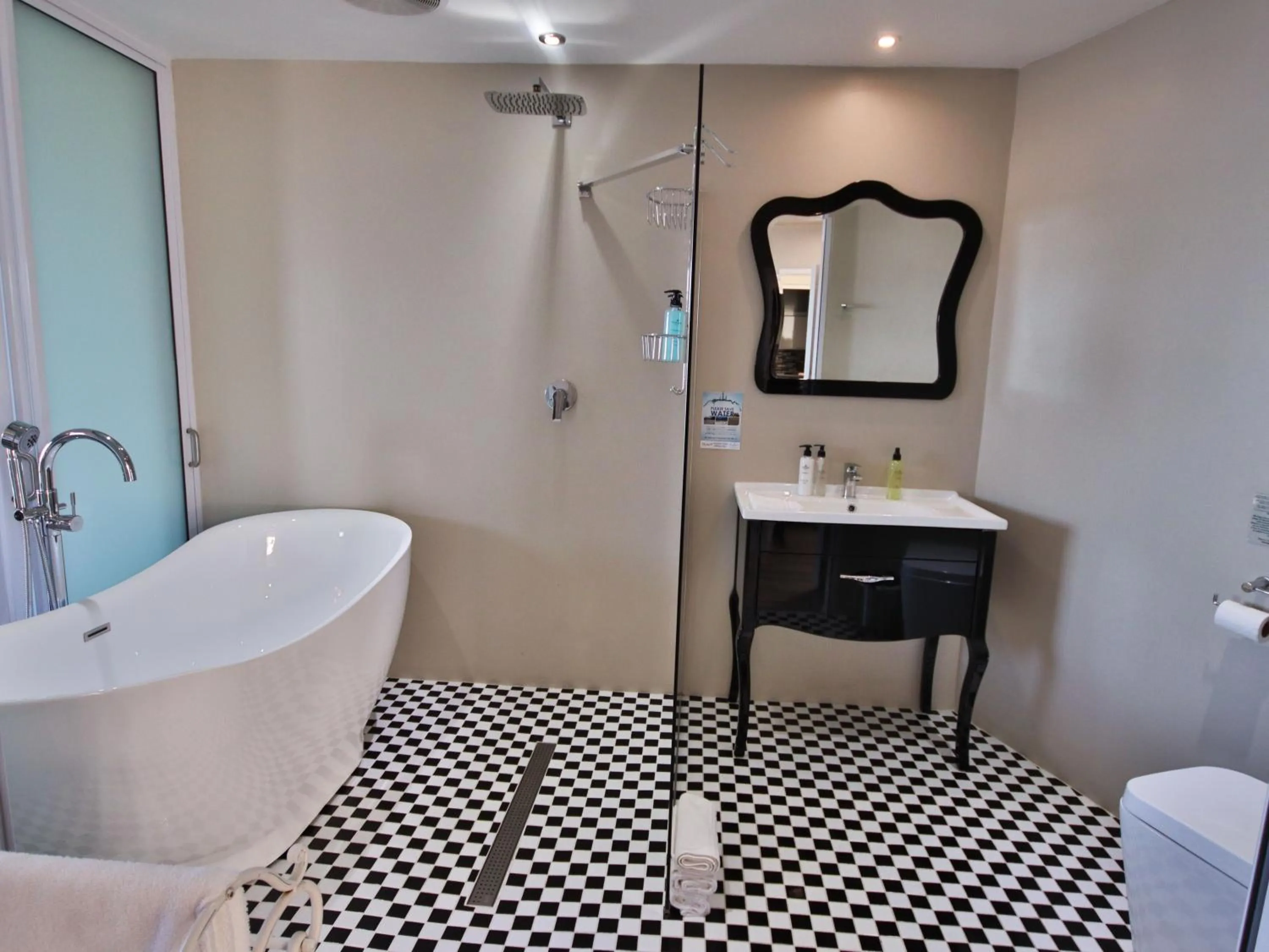 Shower in On the Beach Guesthouse Jeffreys Bay