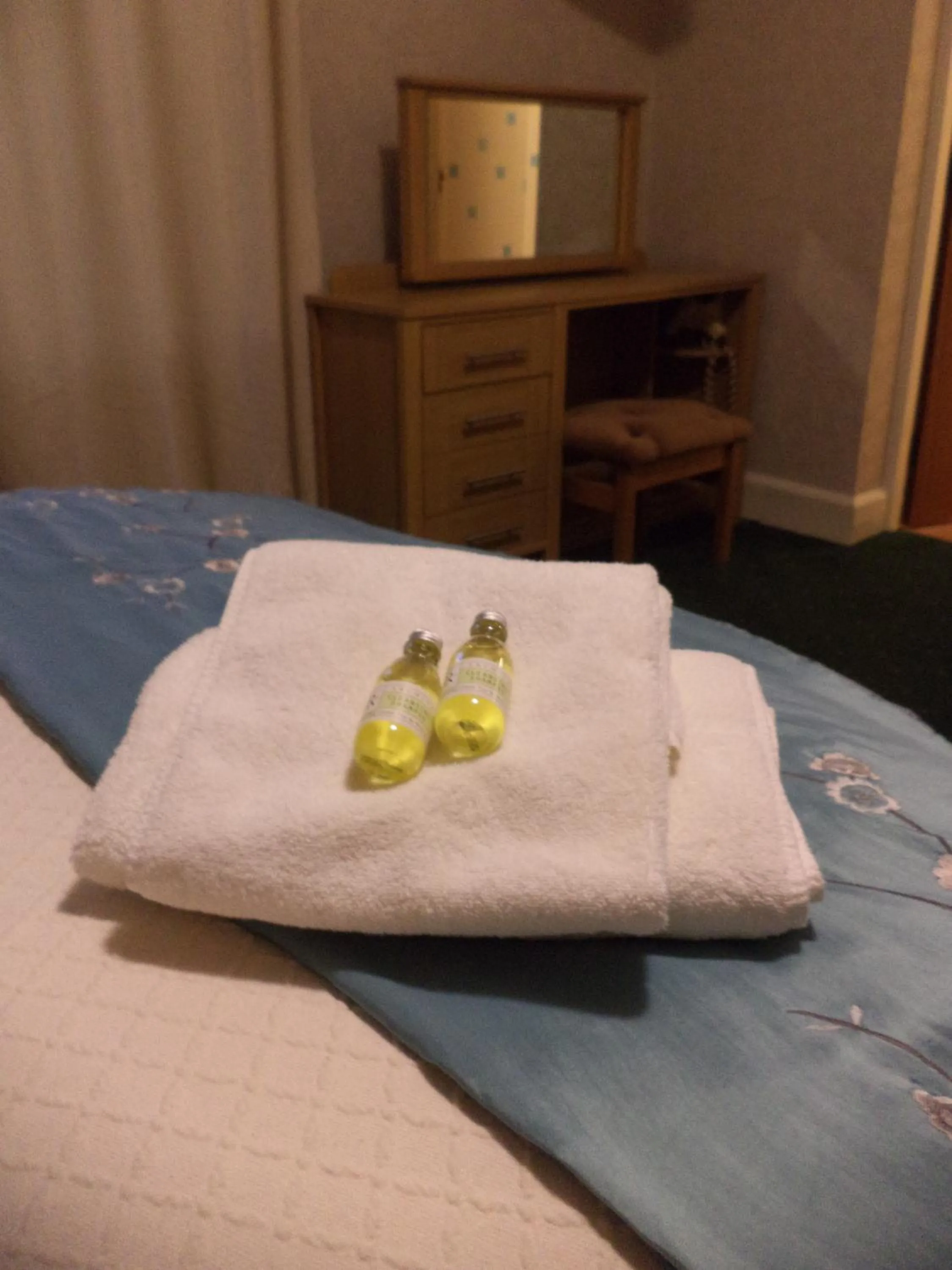 Bedroom, Bed in Nethercliffe Hotel