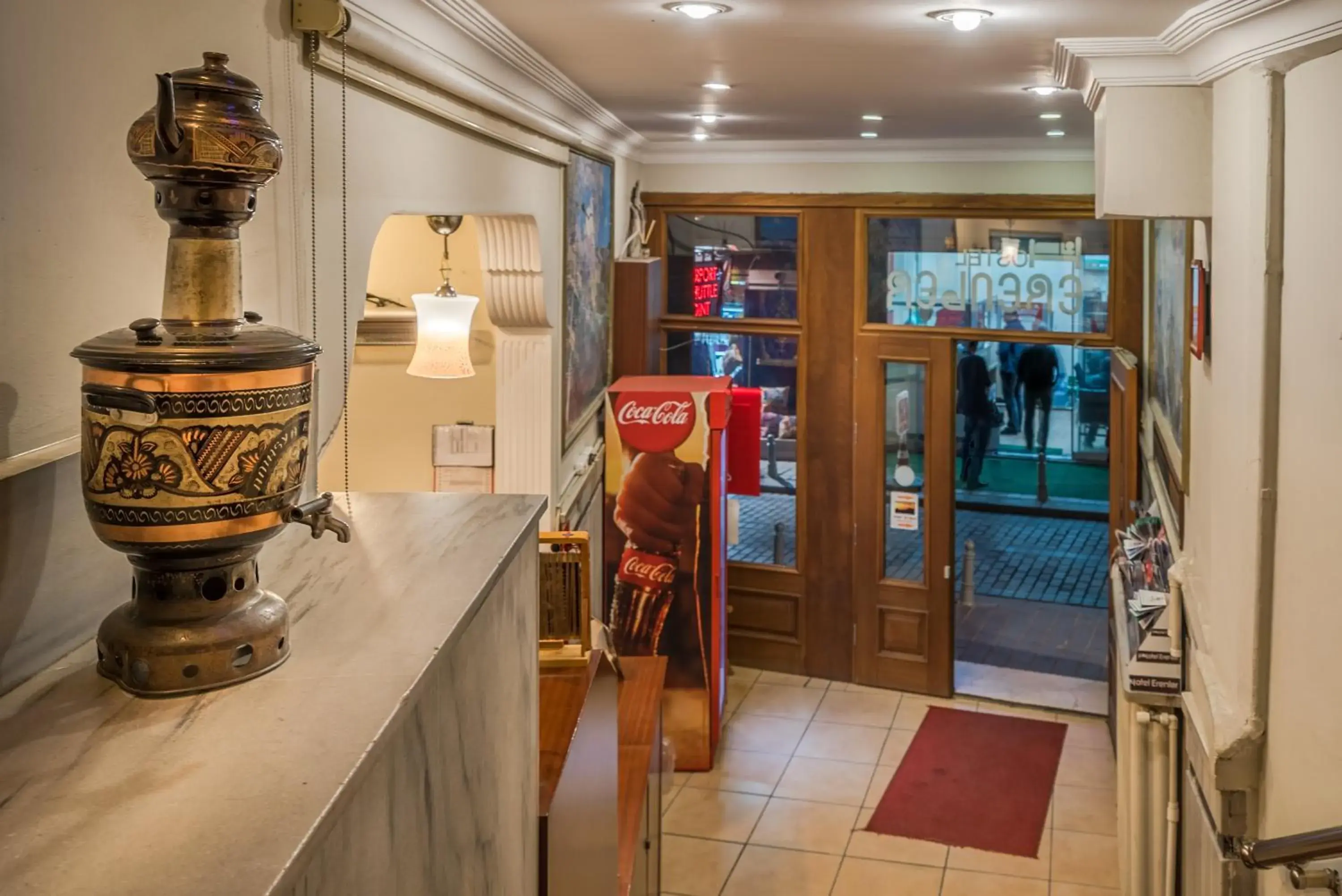 Lobby or reception in Erenler HoTeL & HosTeL Lobby or reception in Erenler HoTeL & HosTeL