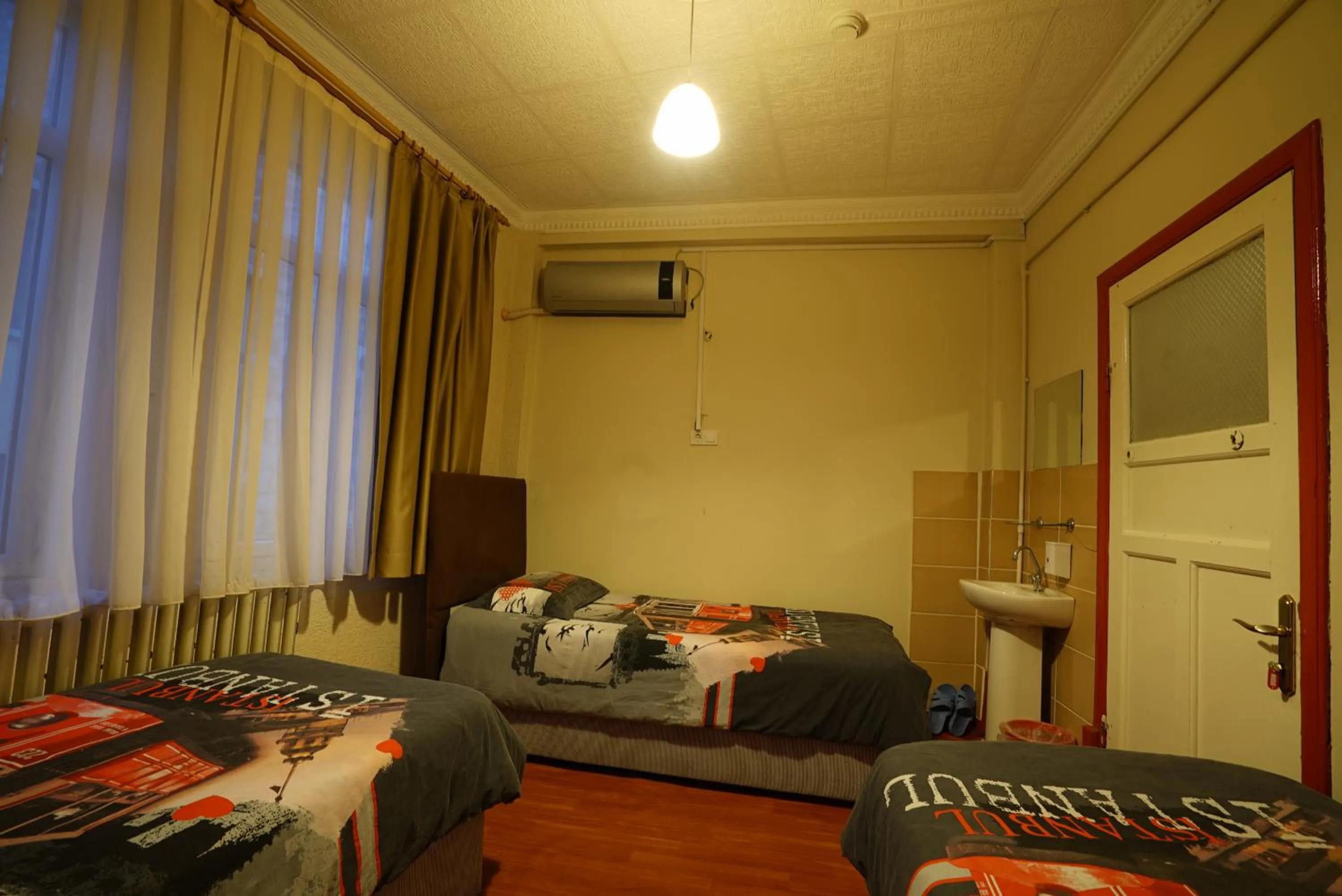 Bed in Erenler HoTeL & HosTeL