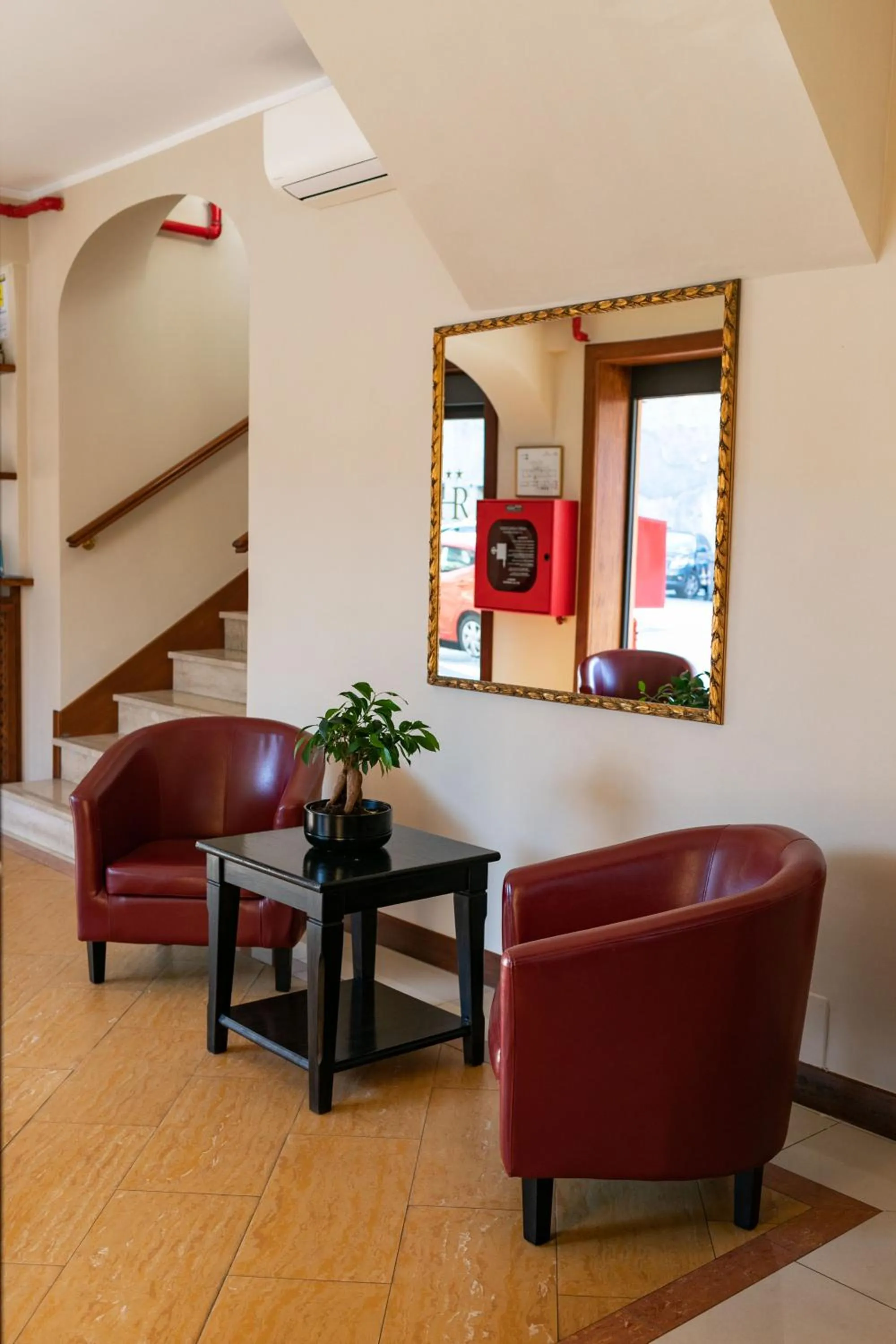 Lobby or reception in Rex Hotel Residence