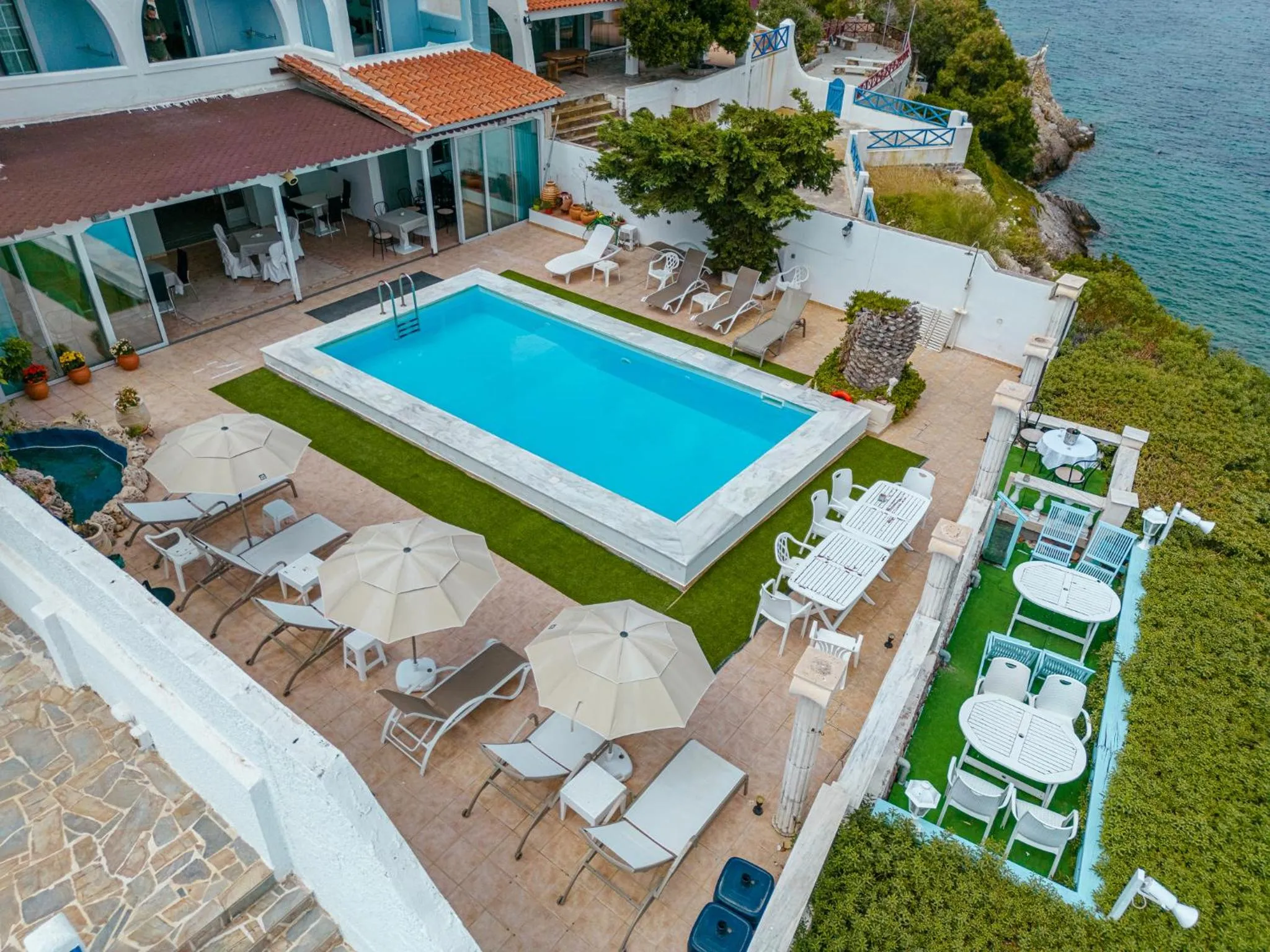 Property building in Mistral