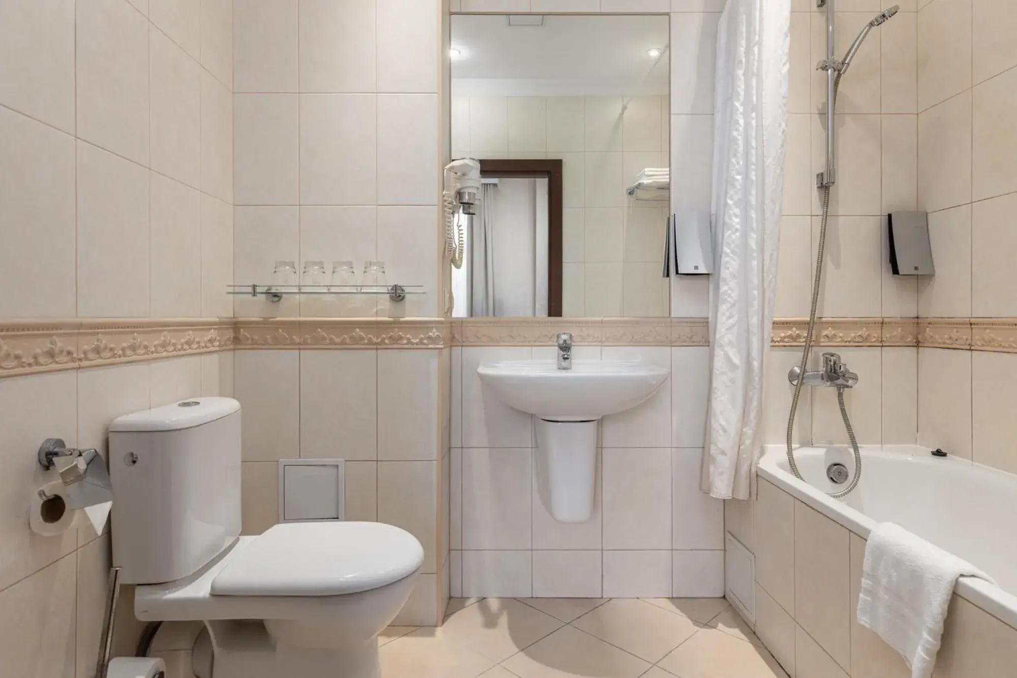 Toilet in Rixwell Gertrude Hotel Toilet in Rixwell Gertrude Hotel