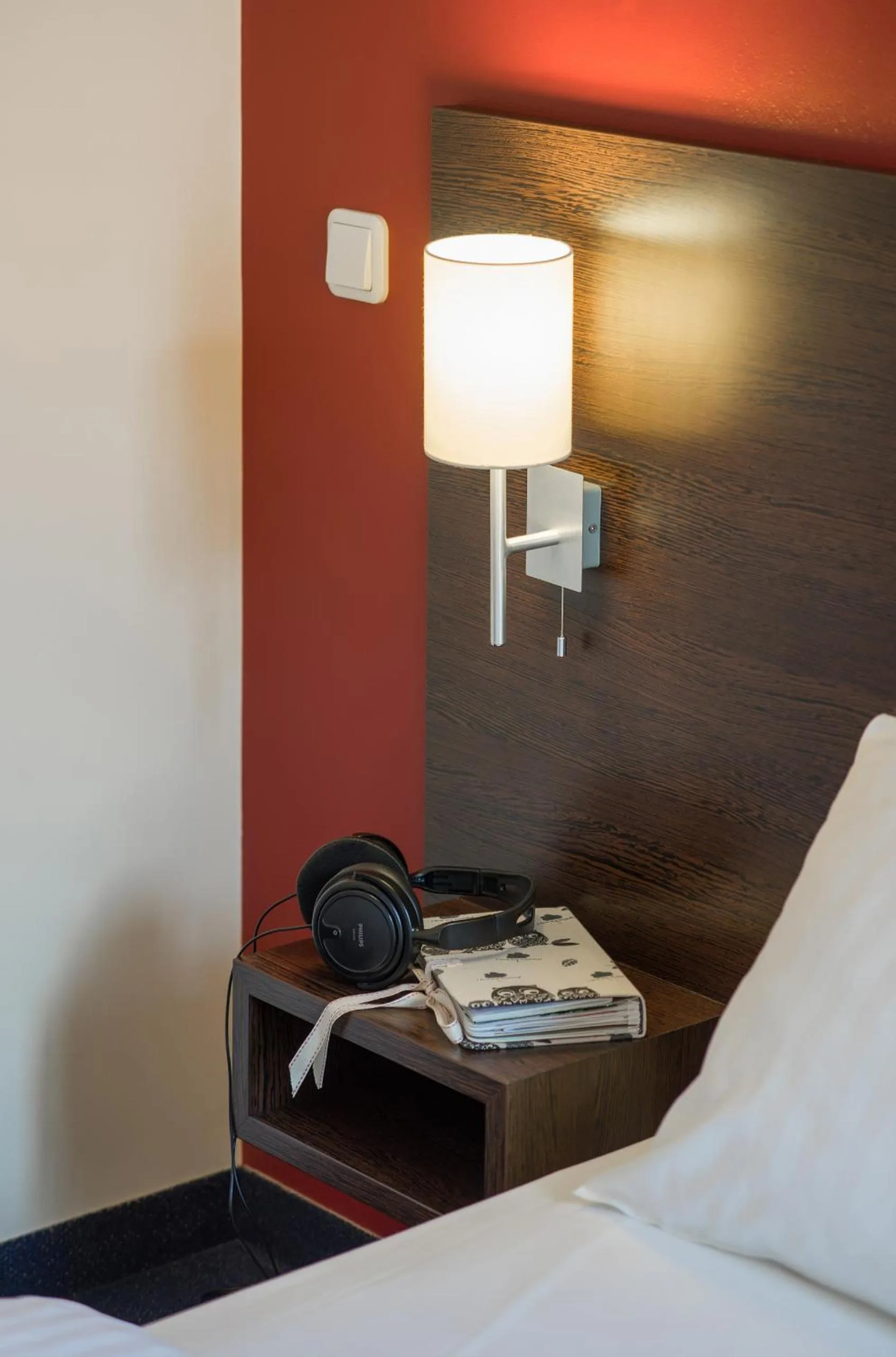 Decorative detail, Bed in Dodo Hotel