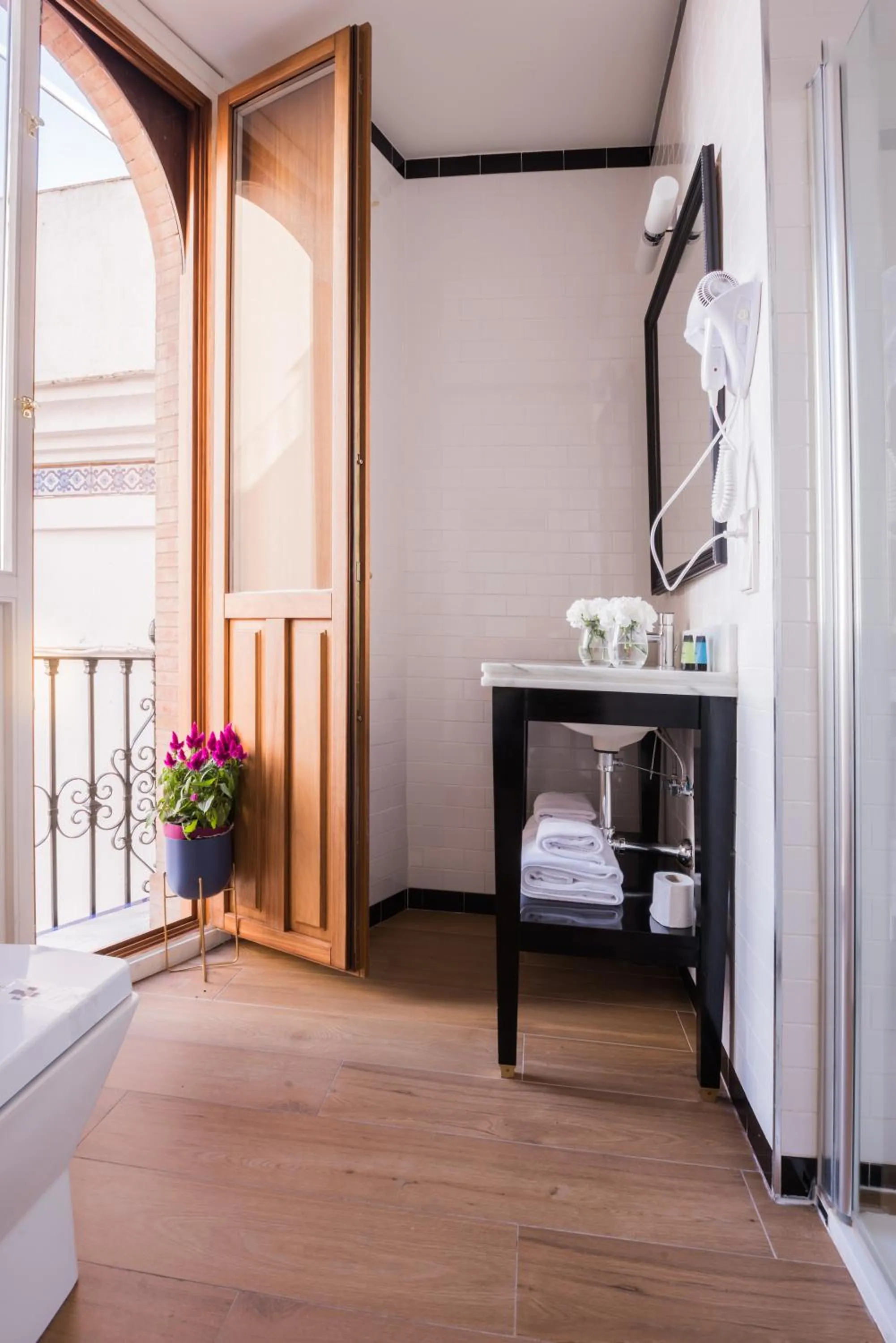 Bathroom in nüa cicerone