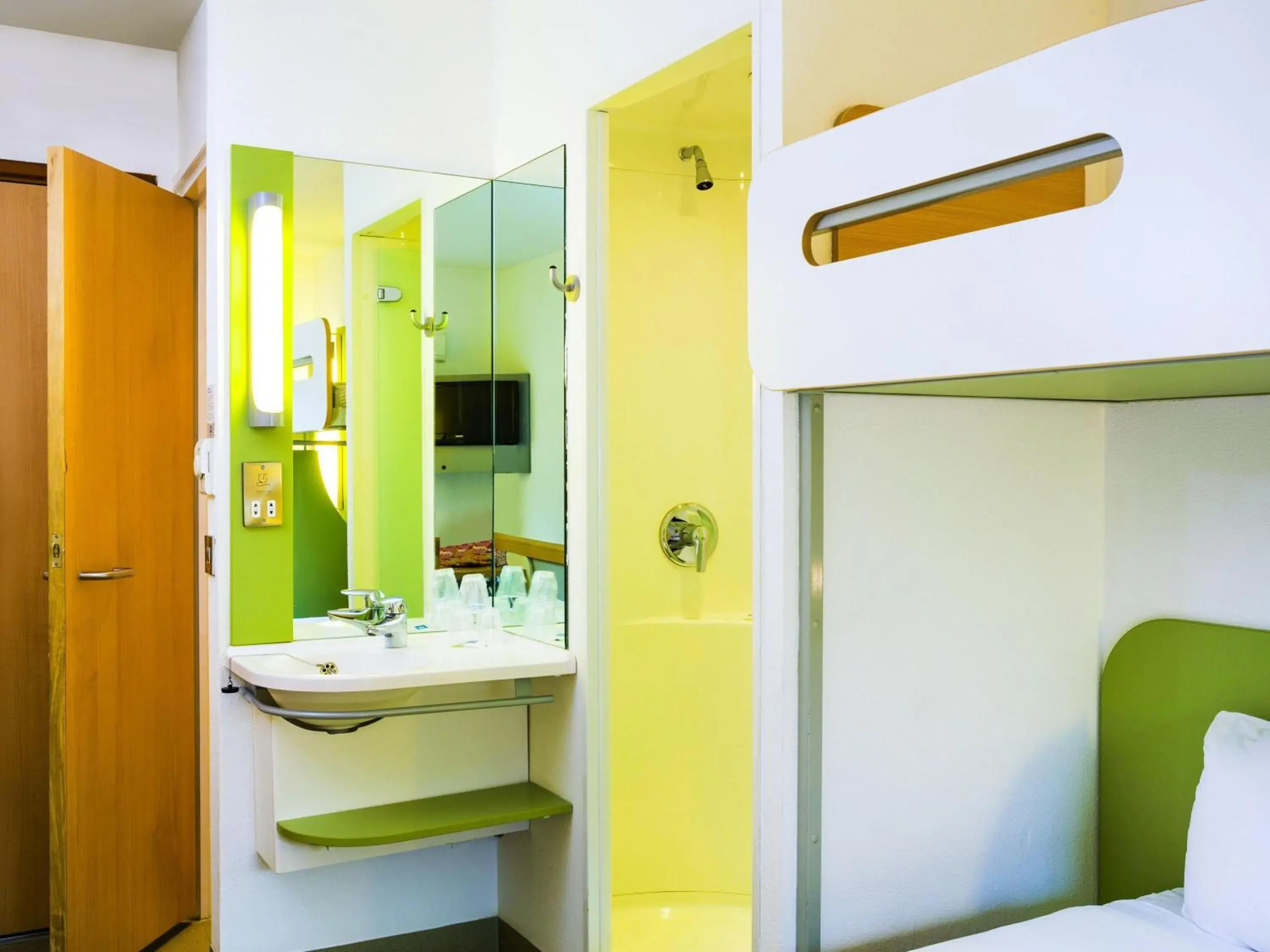 Bedroom, Bed in ibis budget Glasgow Bedroom, Bed in ibis budget Glasgow