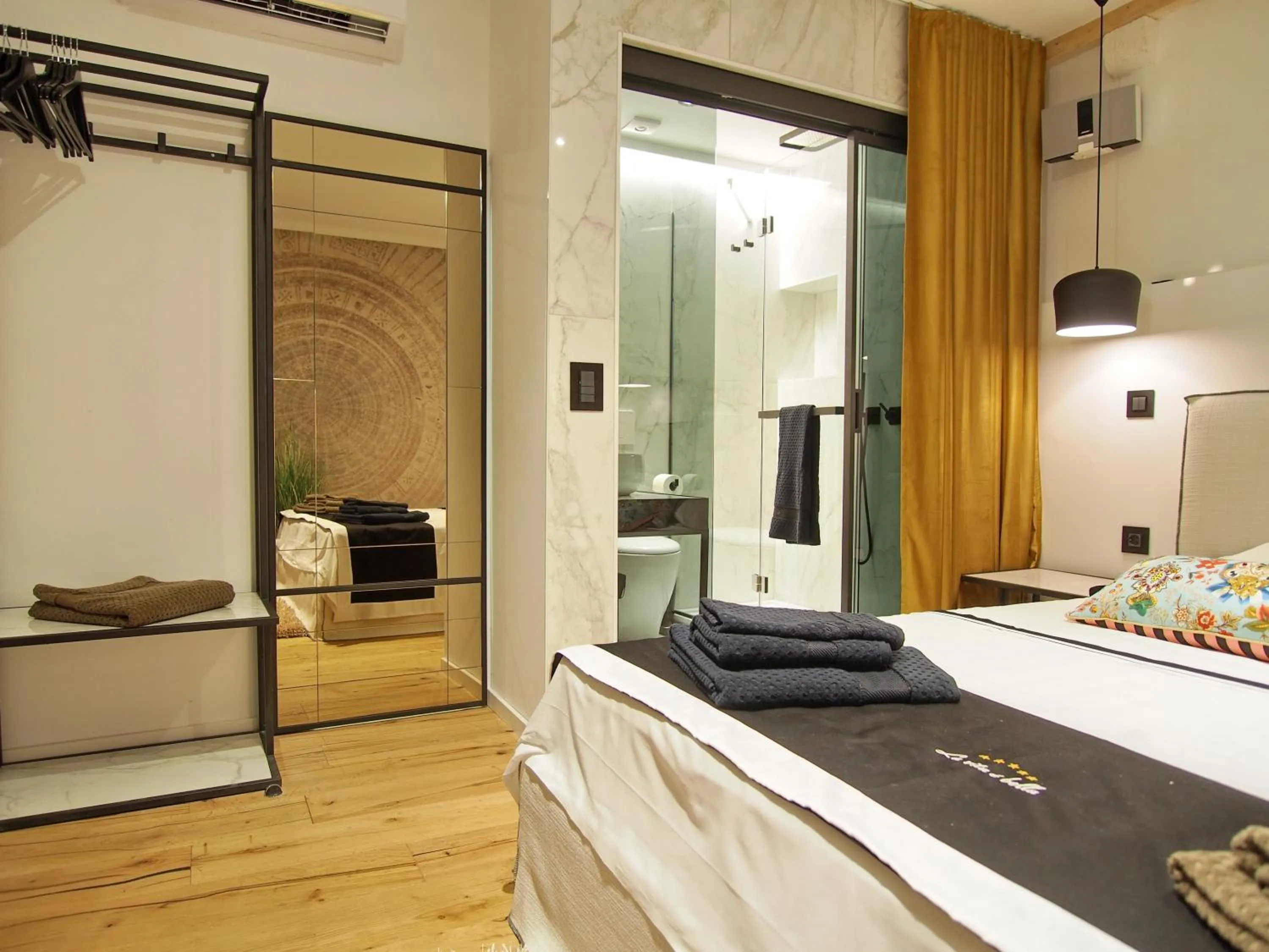 Bed in La Vita e Bella II