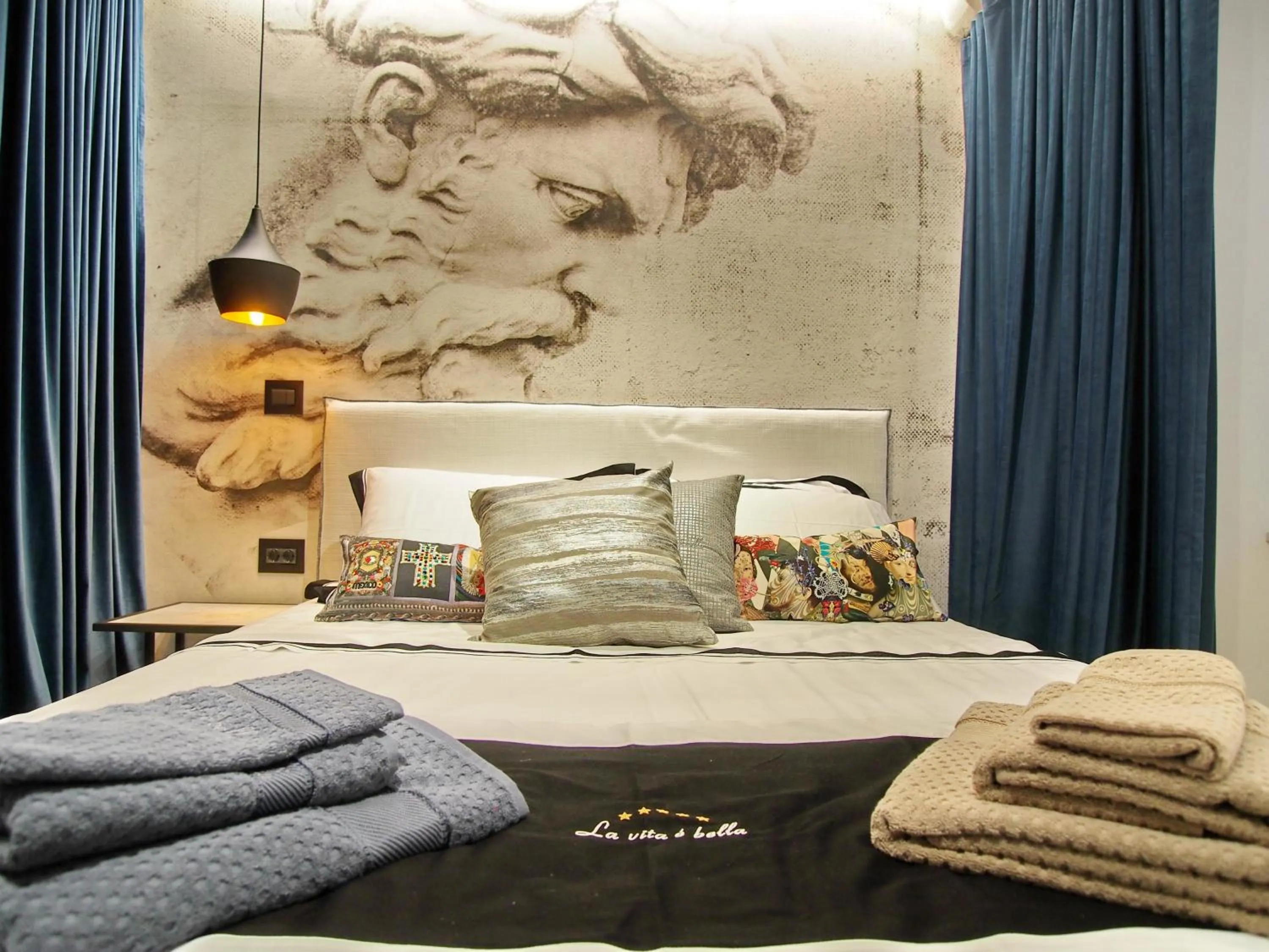 Bed in La Vita e Bella II