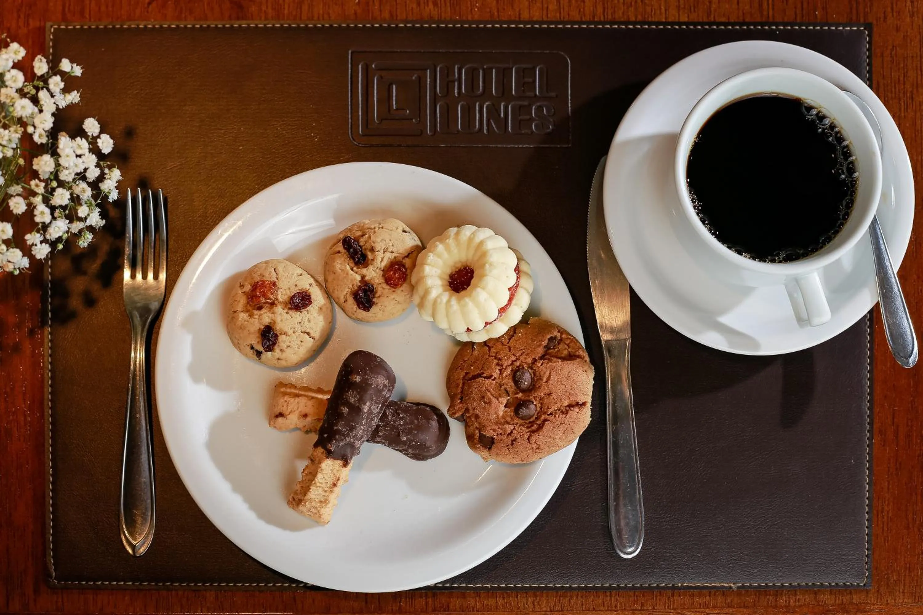 Food and drinks in Hotel Lunes