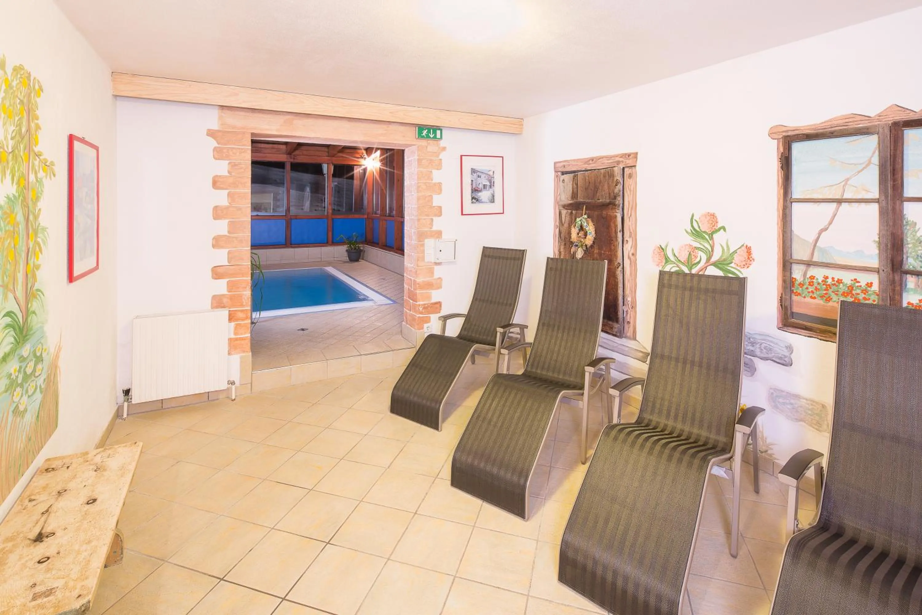 Spa and wellness centre/facilities in Hotel Neue Burg