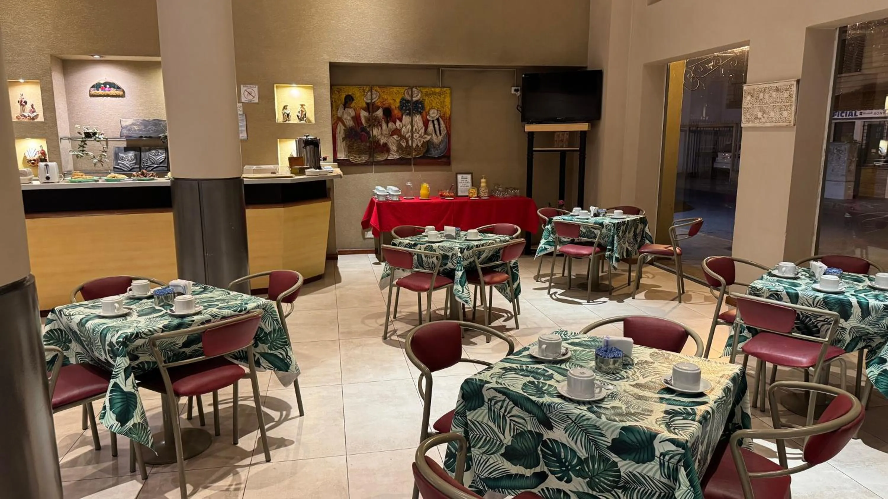 Breakfast in Wilson Hotel