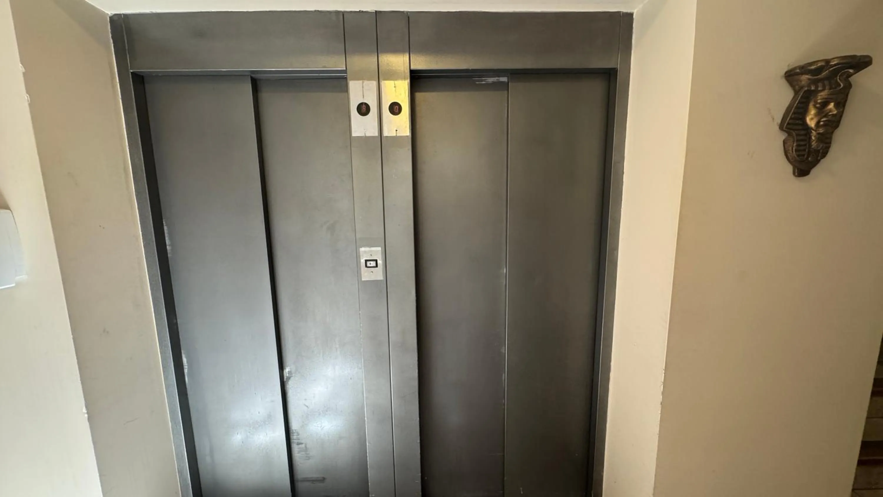 elevator in Wilson Hotel