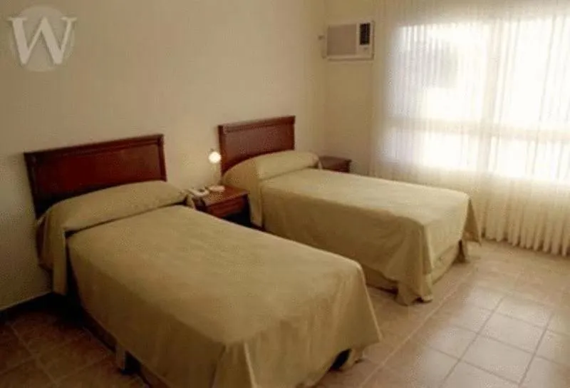 Photo of the whole room, Bed in Wilson Hotel