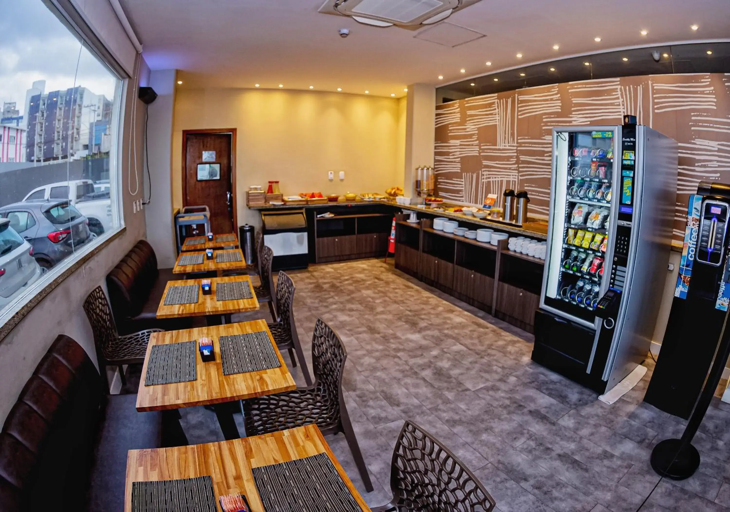 Restaurant/places to eat in B Hotel Salvador Restaurant/places to eat in B Hotel Salvador