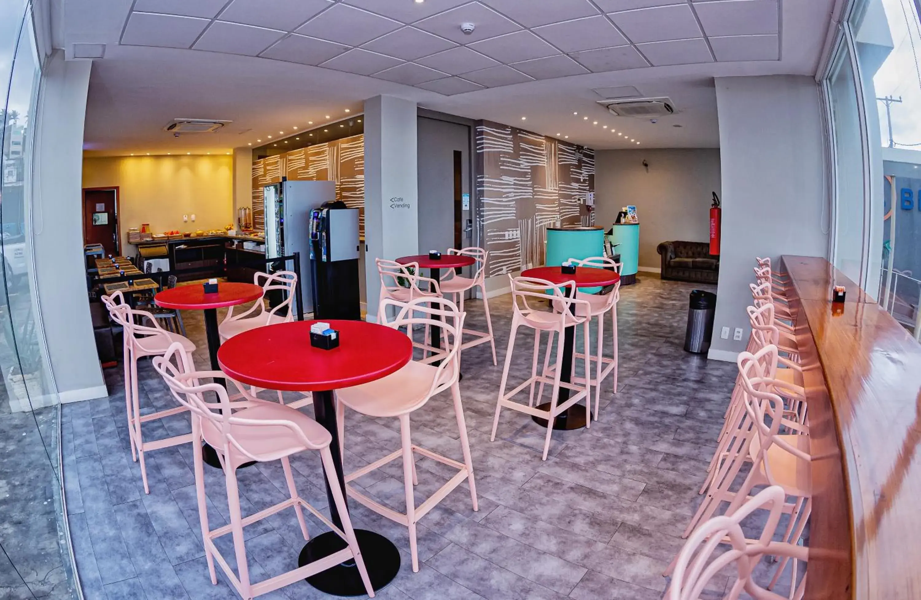 Restaurant/places to eat in B Hotel Salvador Restaurant/places to eat in B Hotel Salvador