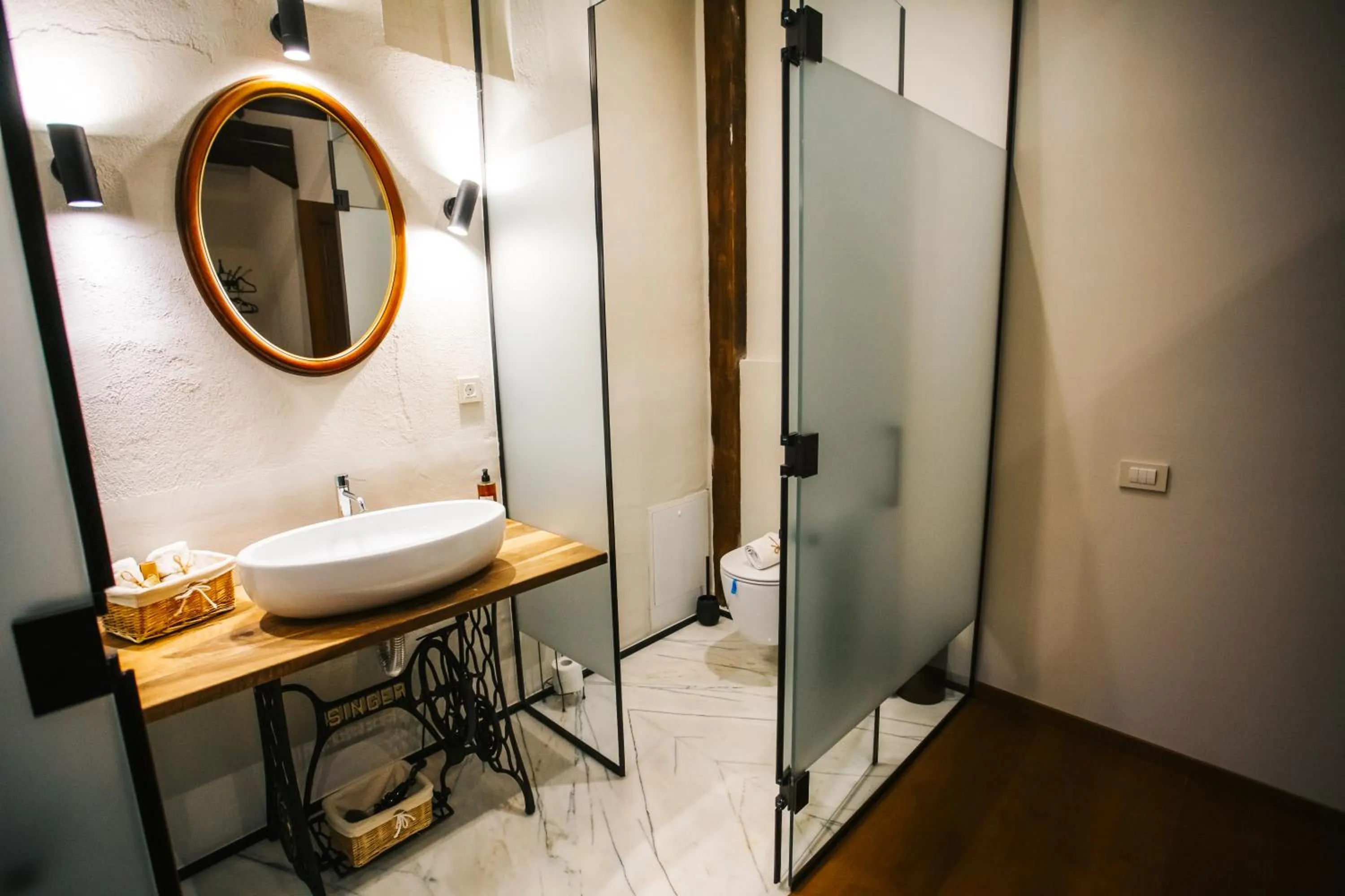 Casa Albert Boutique & Restaurant