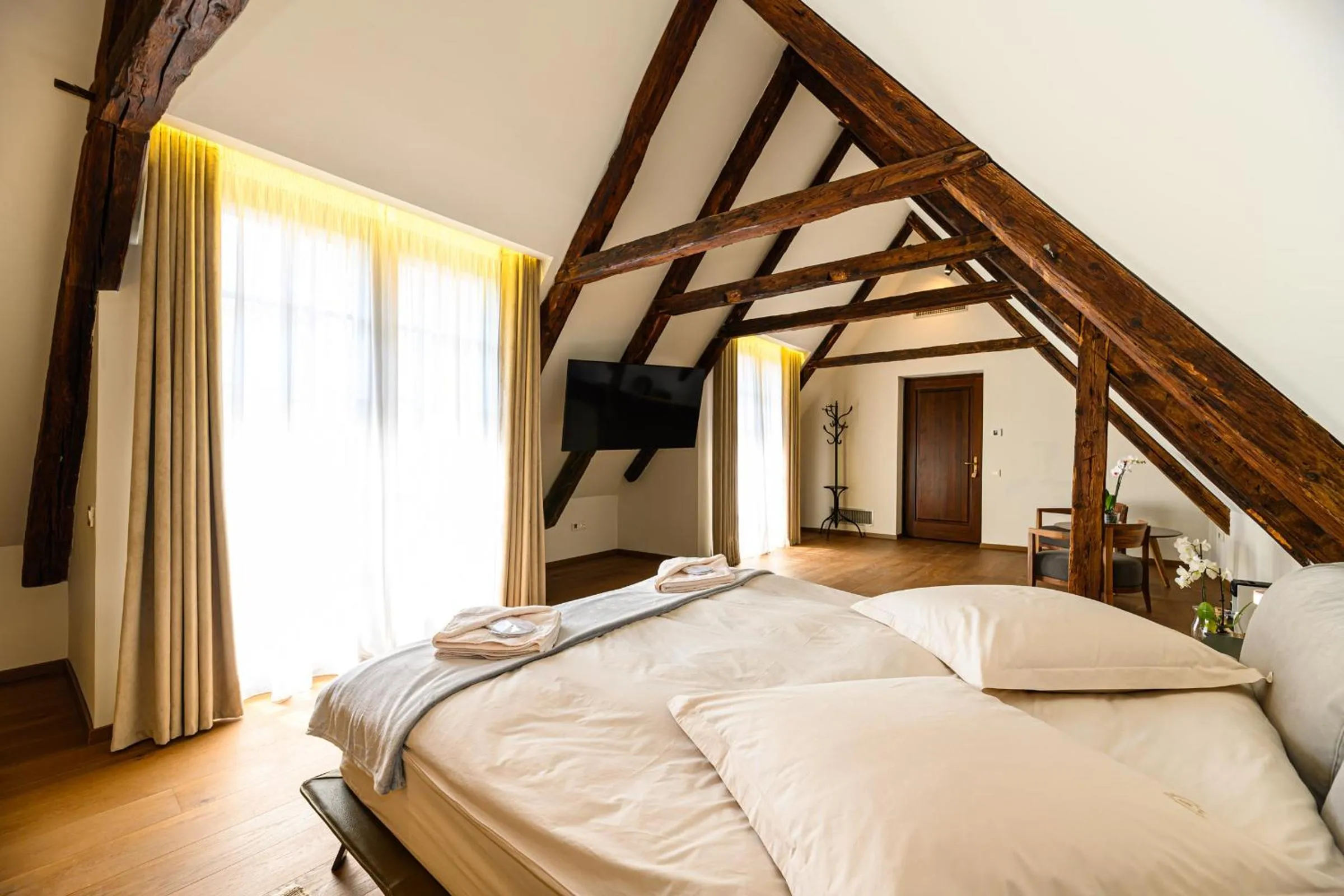 Bed in Casa Albert Boutique & Restaurant