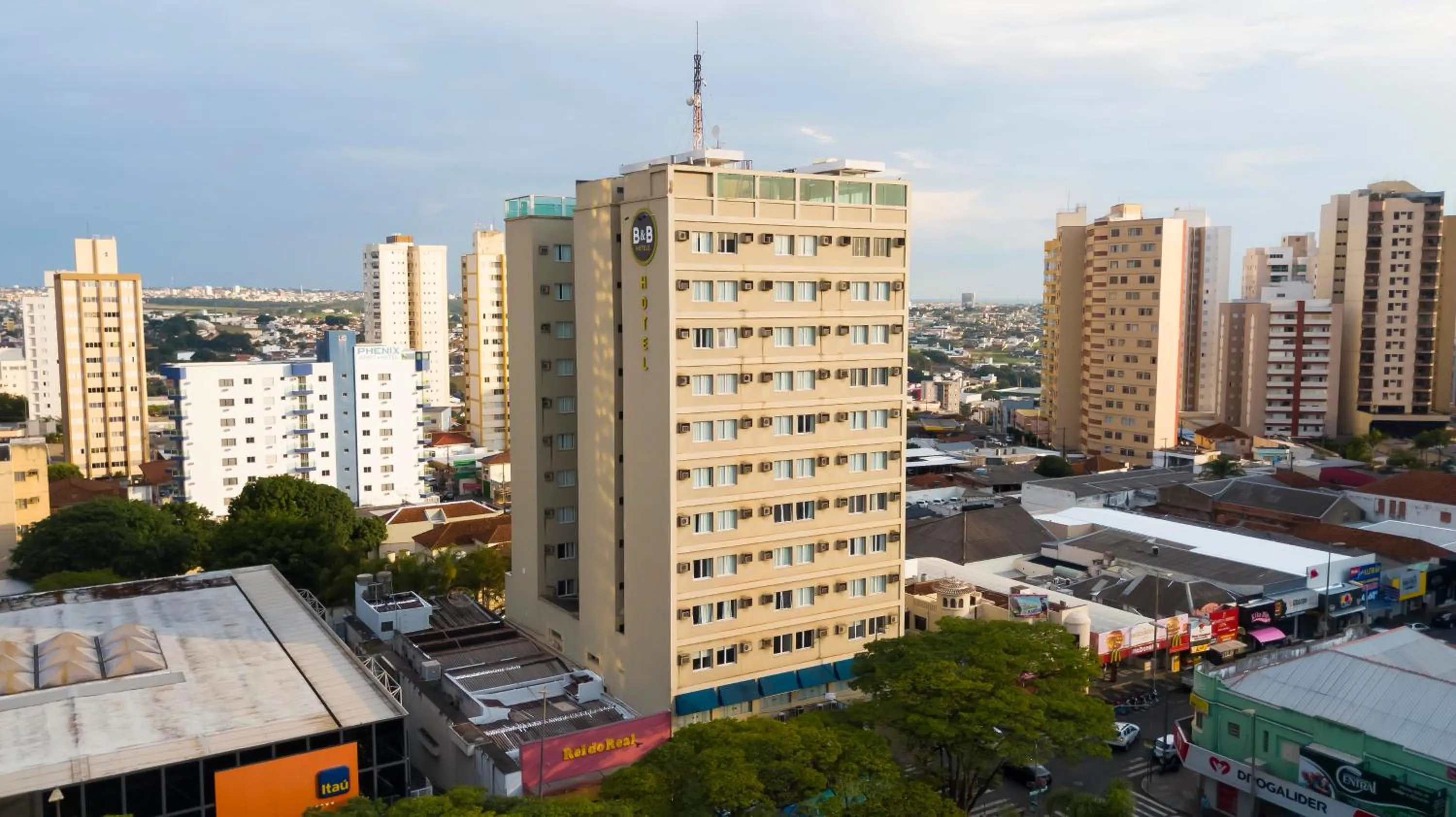 Property building in B&B HOTEL Uberlândia