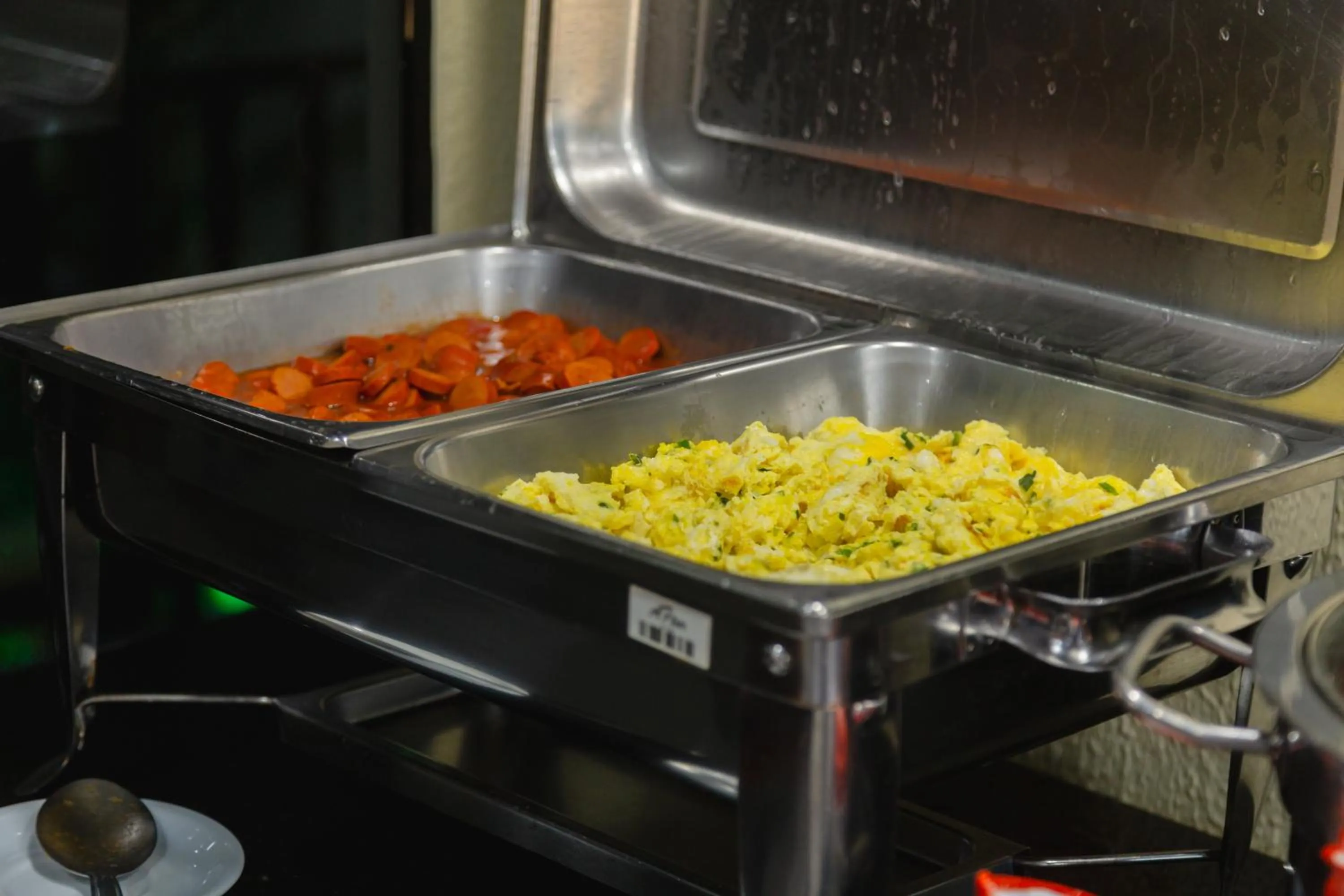 Breakfast in HANNA San Diego Apart Hotel