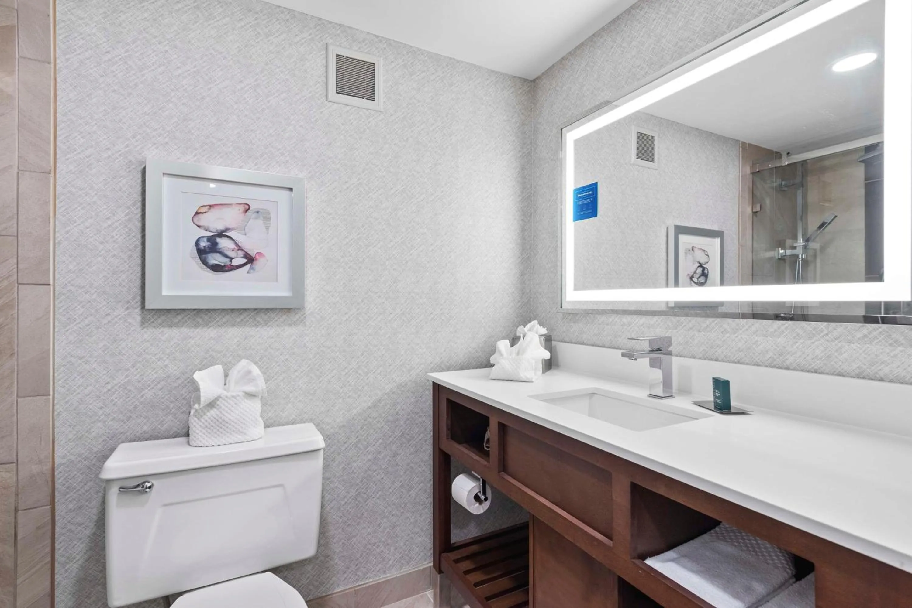 Bathroom in DoubleTree by Hilton Columbus