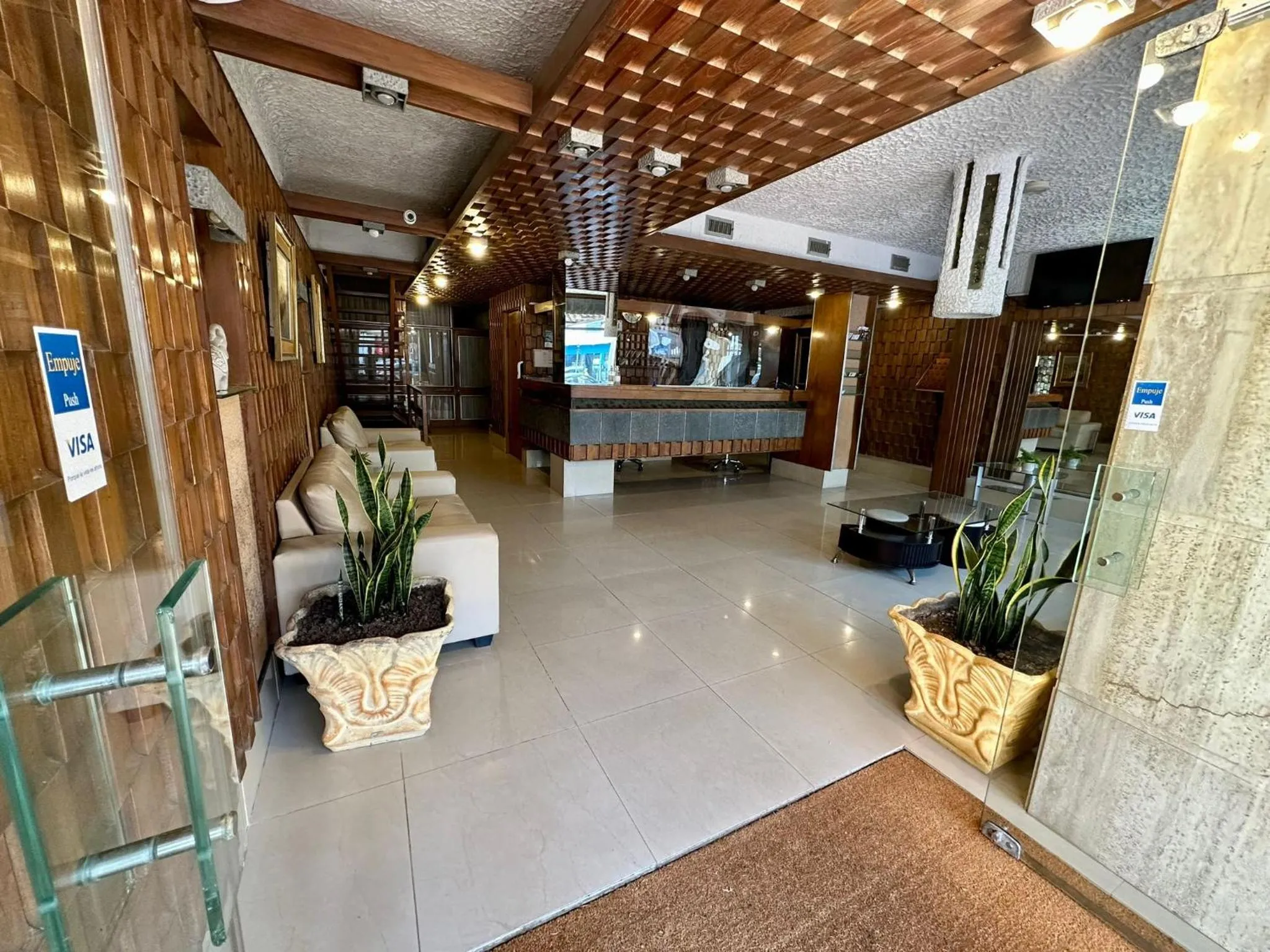 Lobby or reception in Punta del Este Shelton Hotel