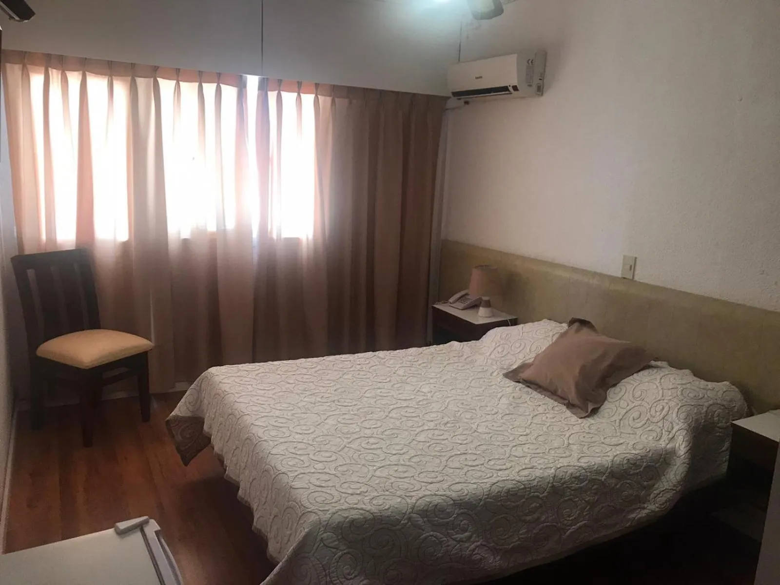 Bed in Punta del Este Shelton Hotel