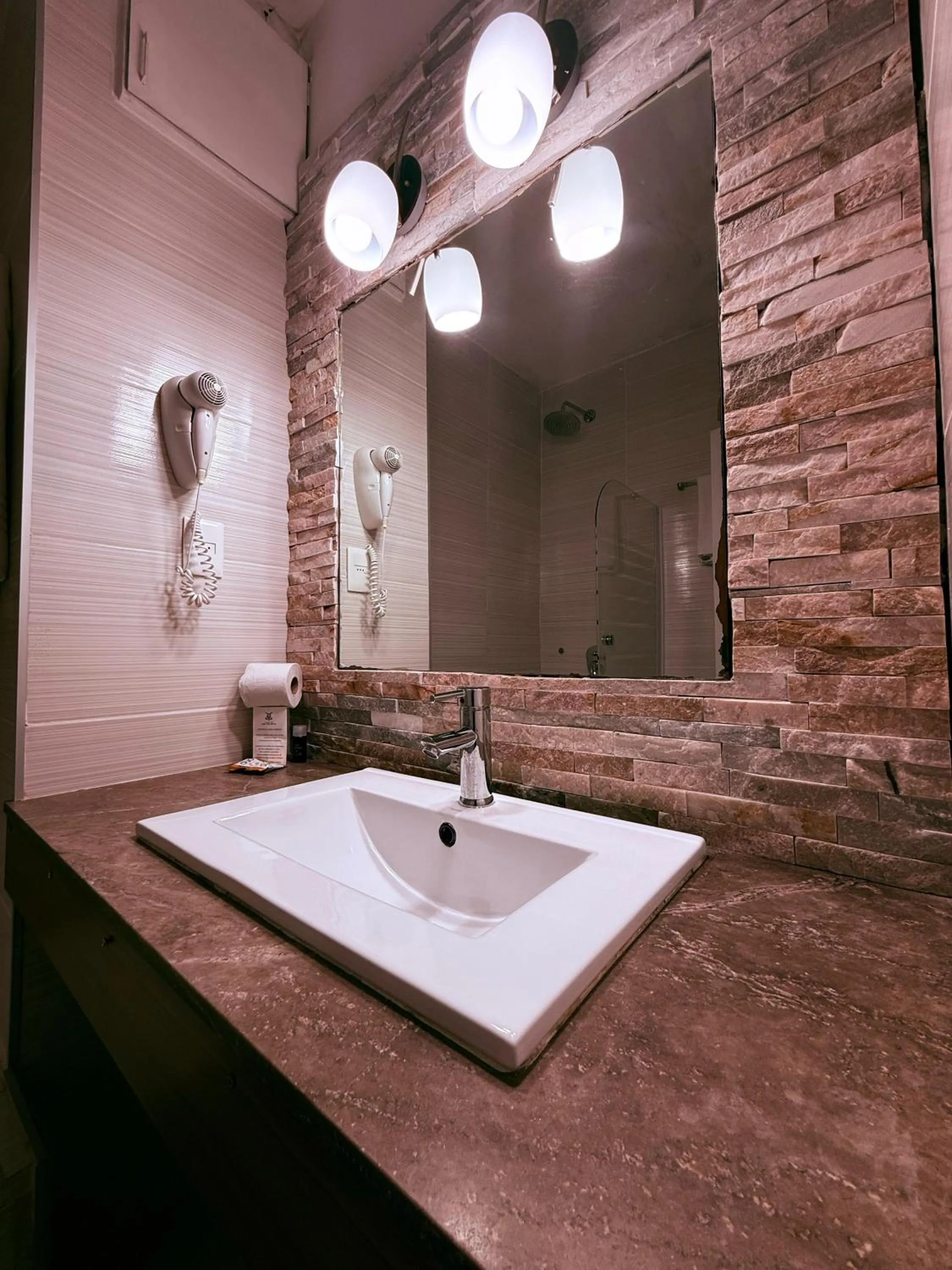Bathroom in Punta del Este Shelton Hotel