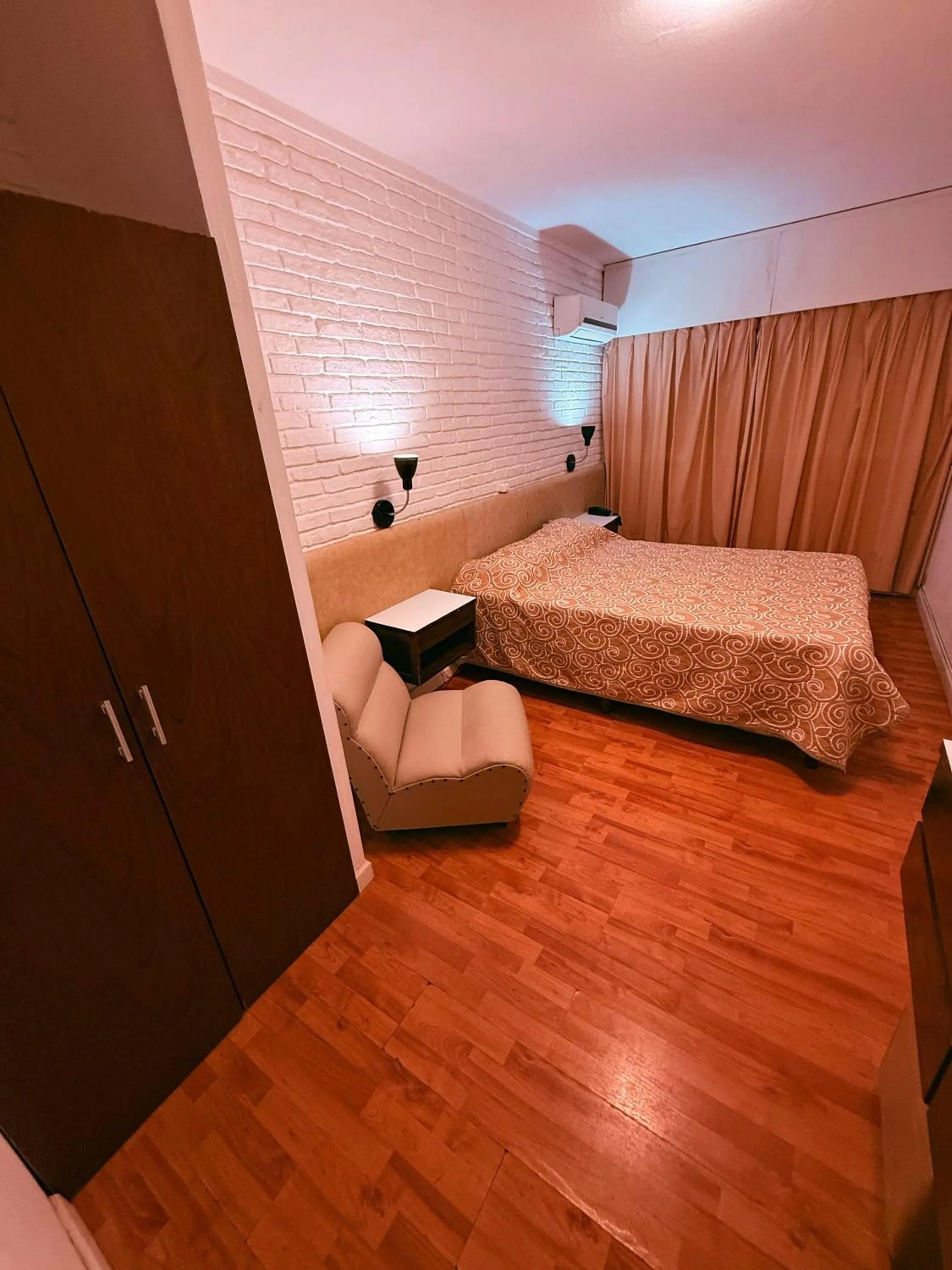 Bed in Punta del Este Shelton Hotel